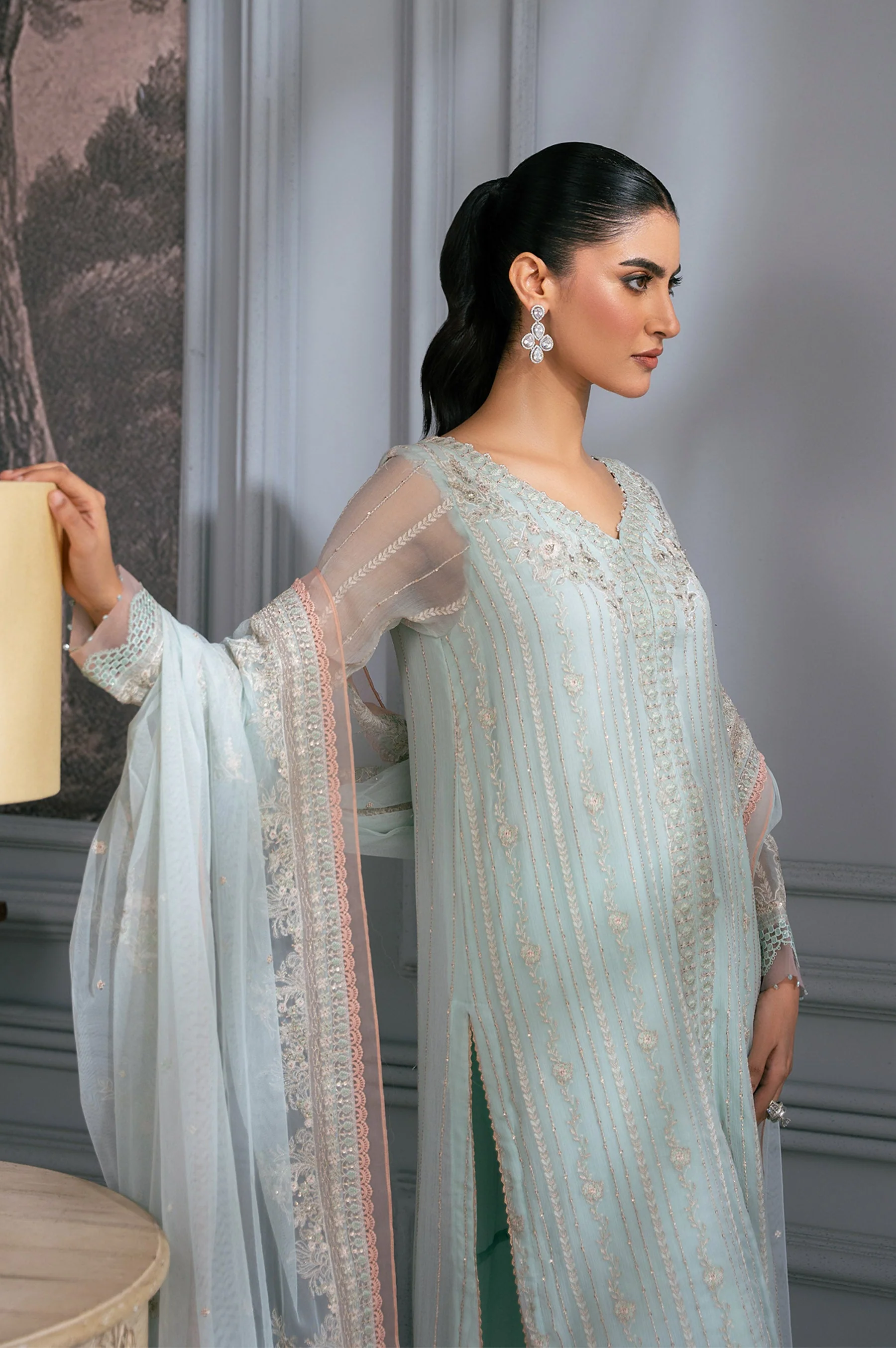 EMBROIDERED SUIT - Image 2