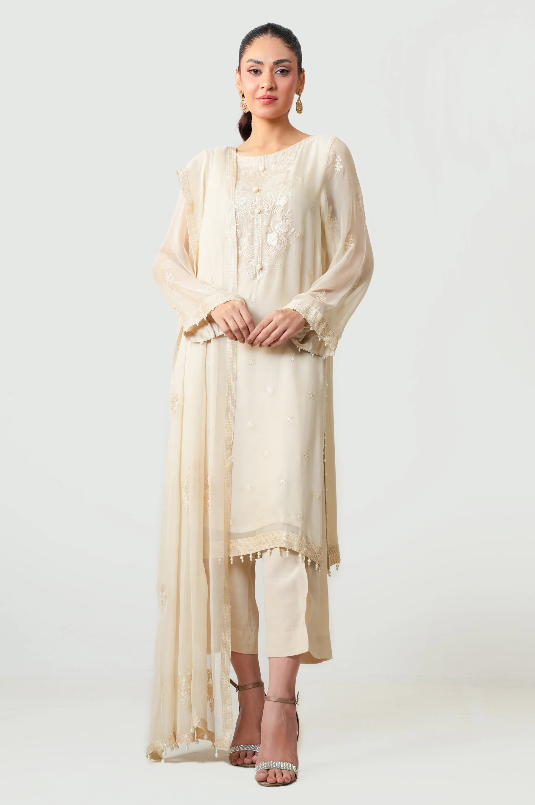 EMBROIDERED SUIT - Image 3