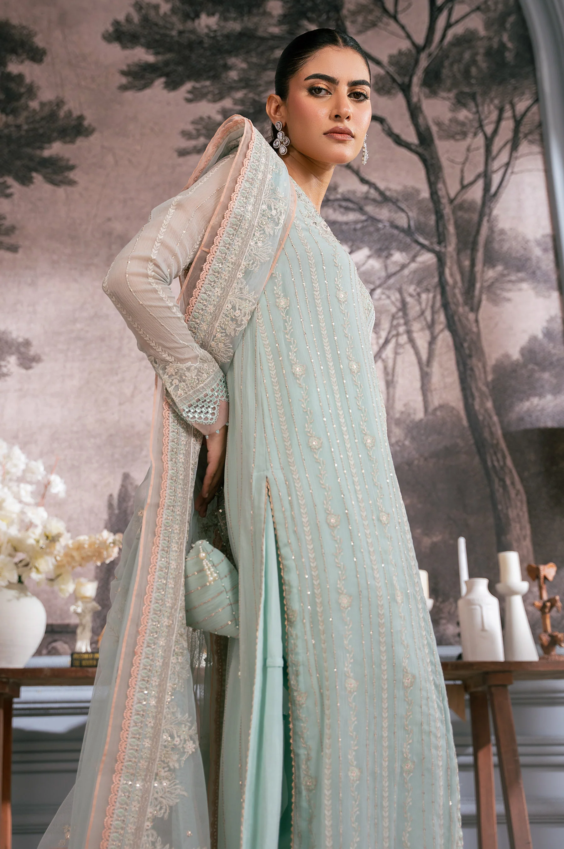 UNSTITCHED EMBROIDERED SUIT - Image 6