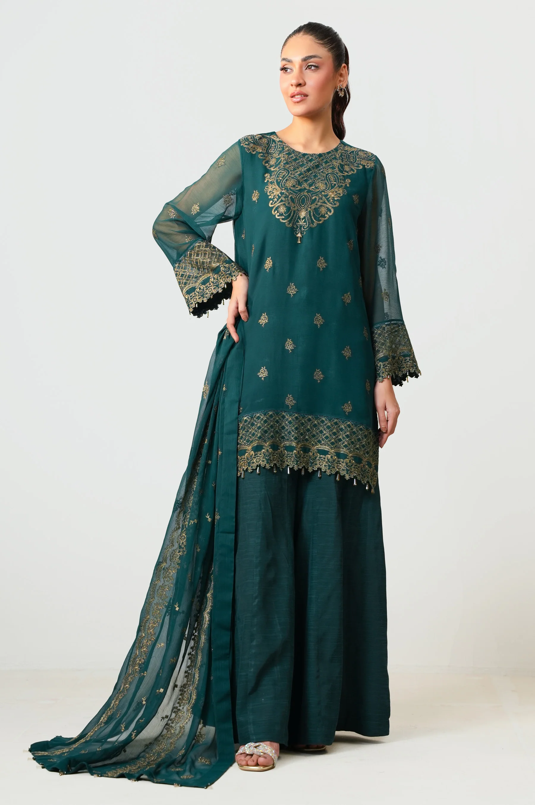 UNSTITCHED EMBROIDERED SUIT