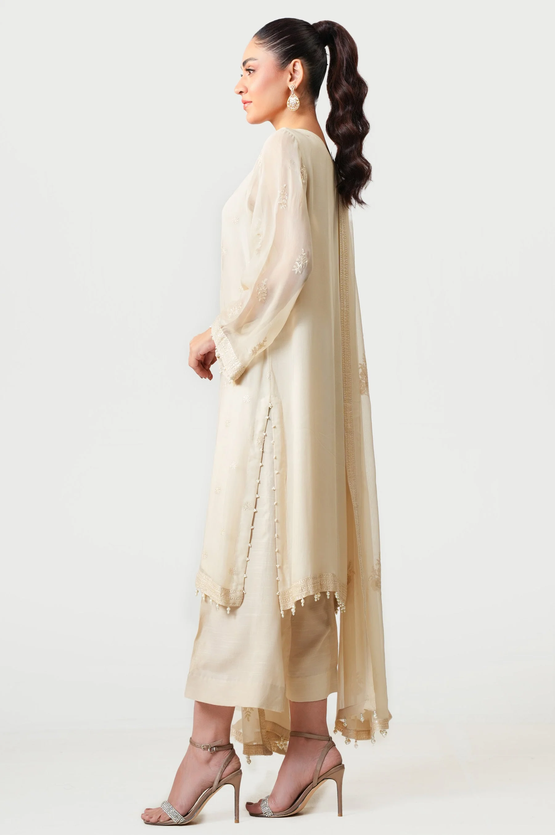UNSTITCHED 3 PIECE EMBROIDERED SUIT (FACTORY E-OUTLET) - Image 3