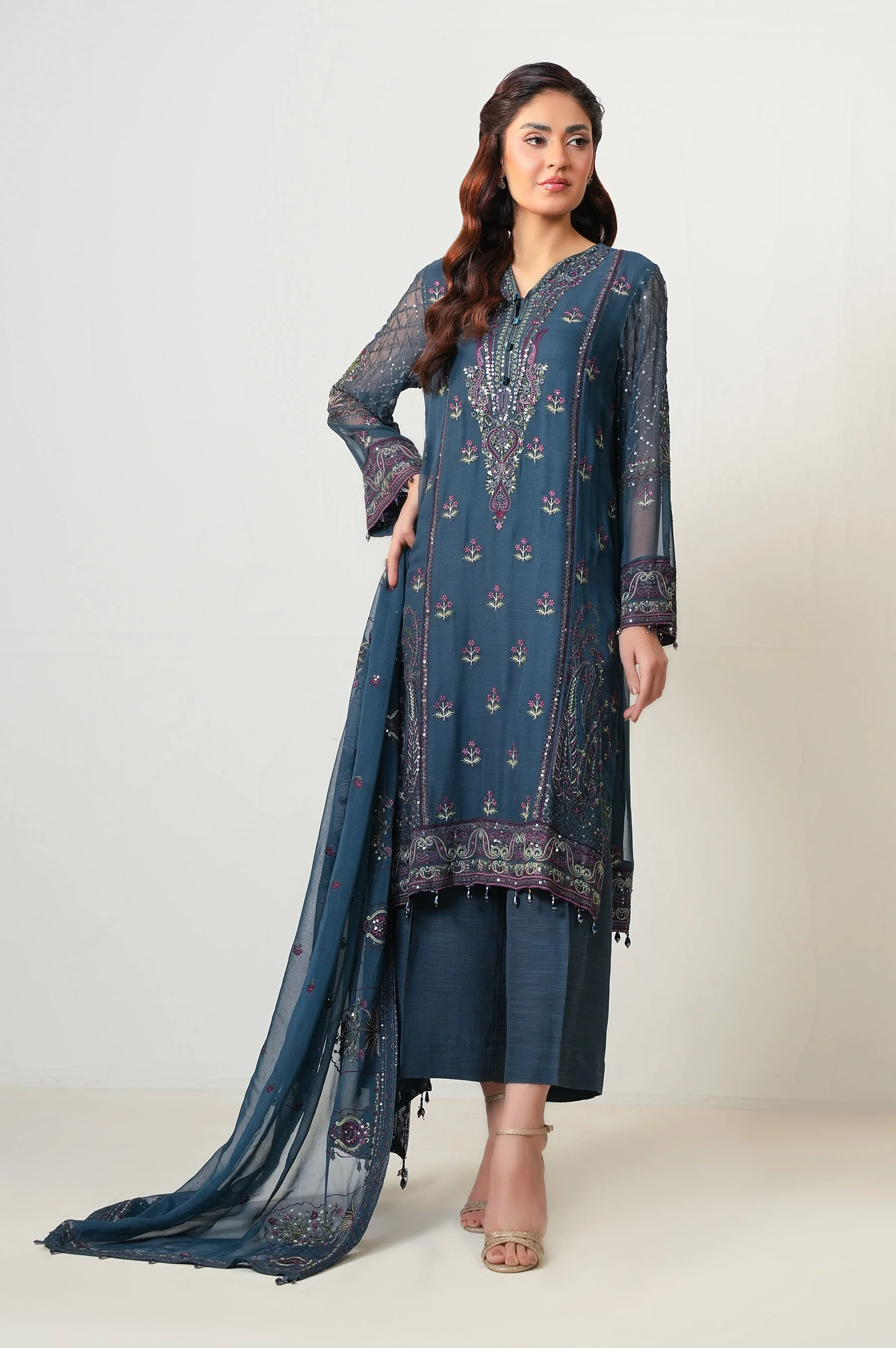UNSTITCHED EMBROIDERED SUIT - Image 6