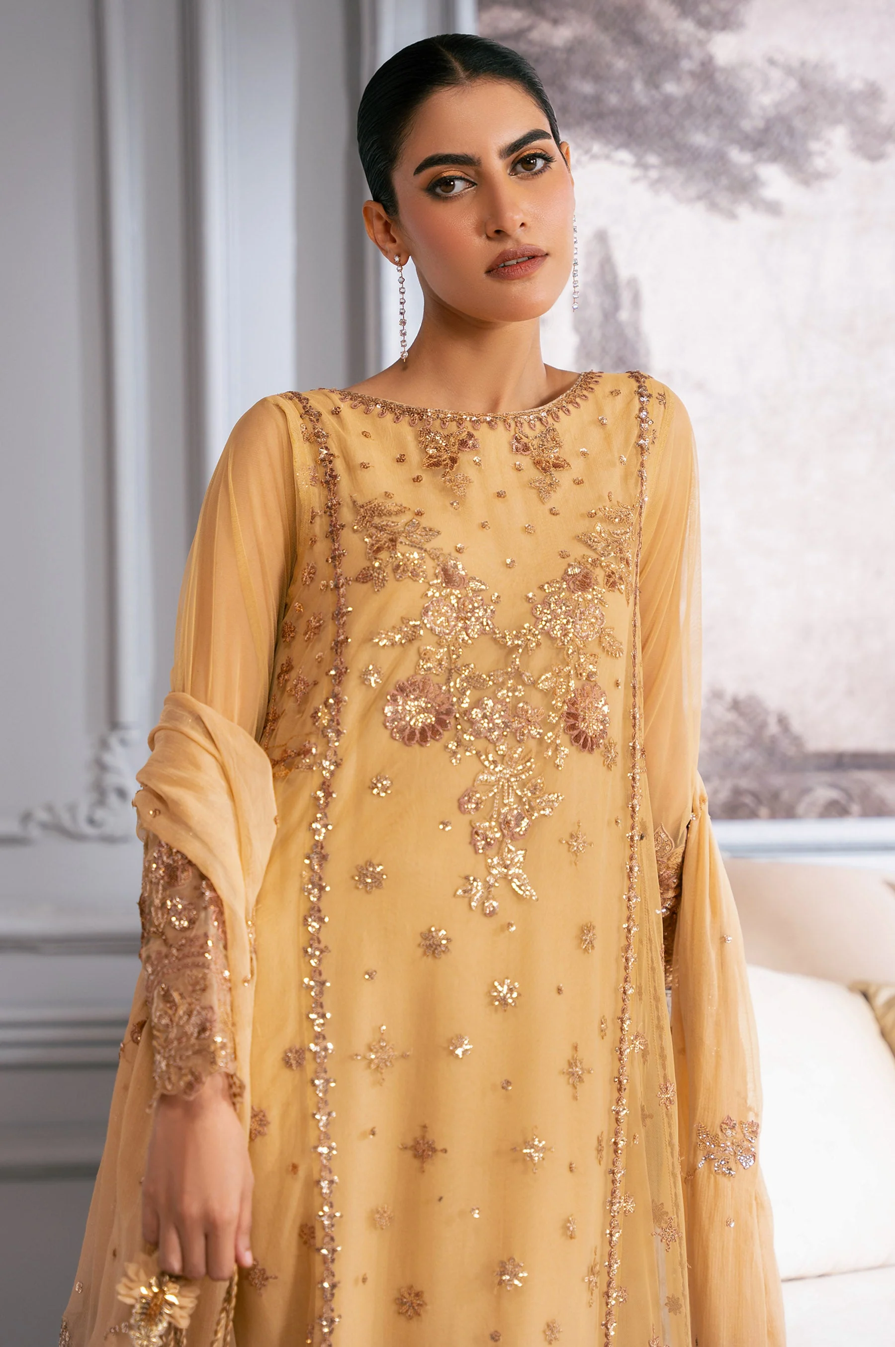 EMBROIDERED SUIT - Image 12
