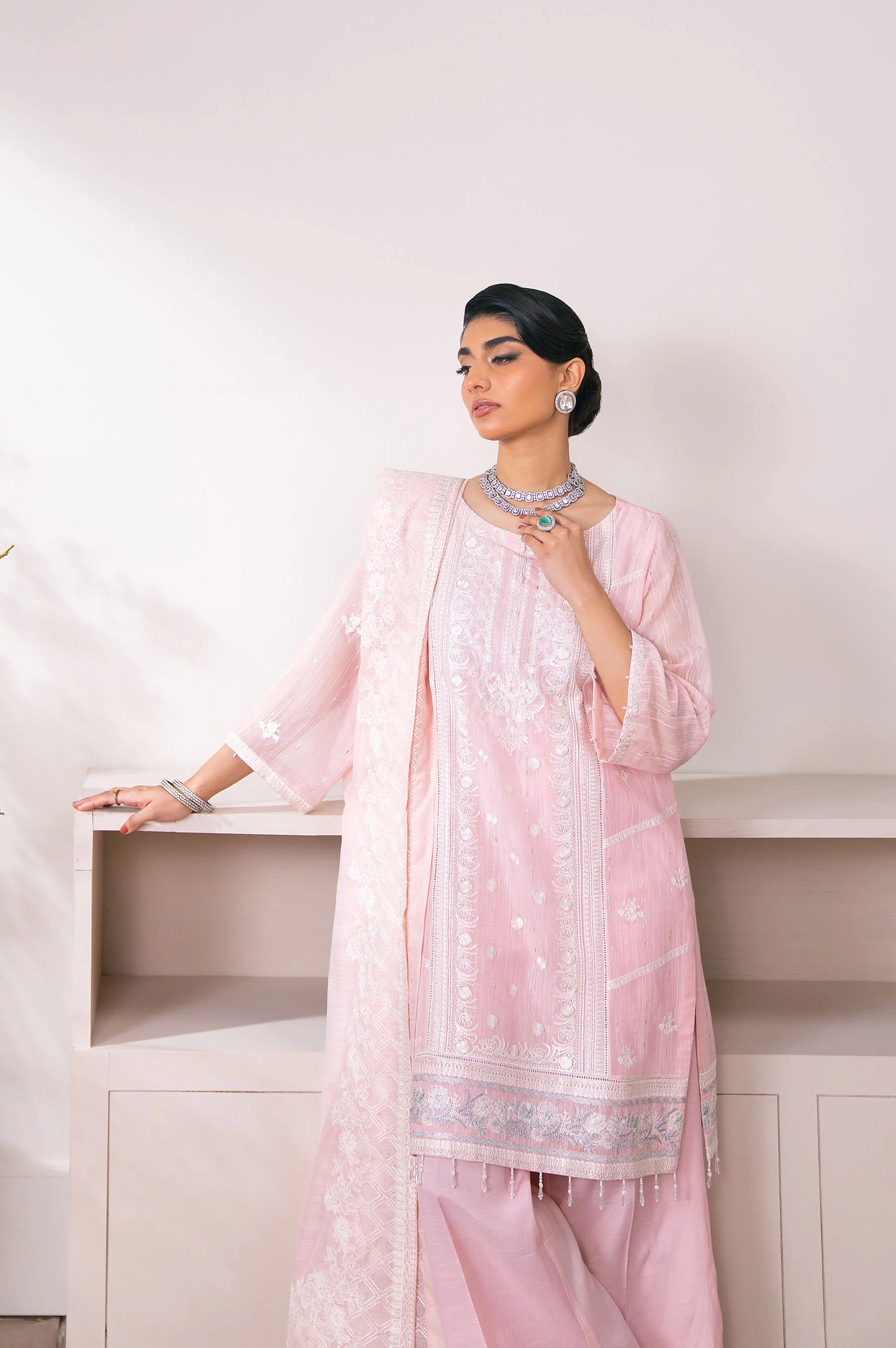EMBROIDERED SUIT - Image 9
