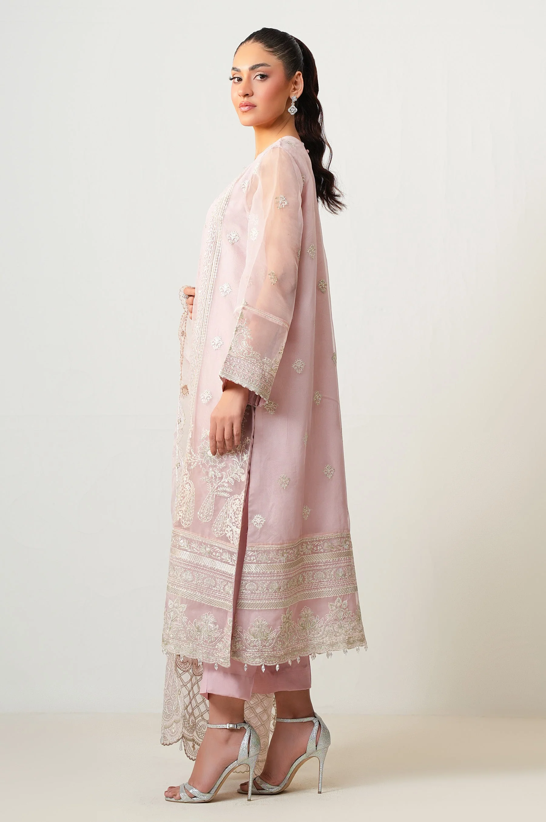 EMBROIDERED SUIT - Image 3