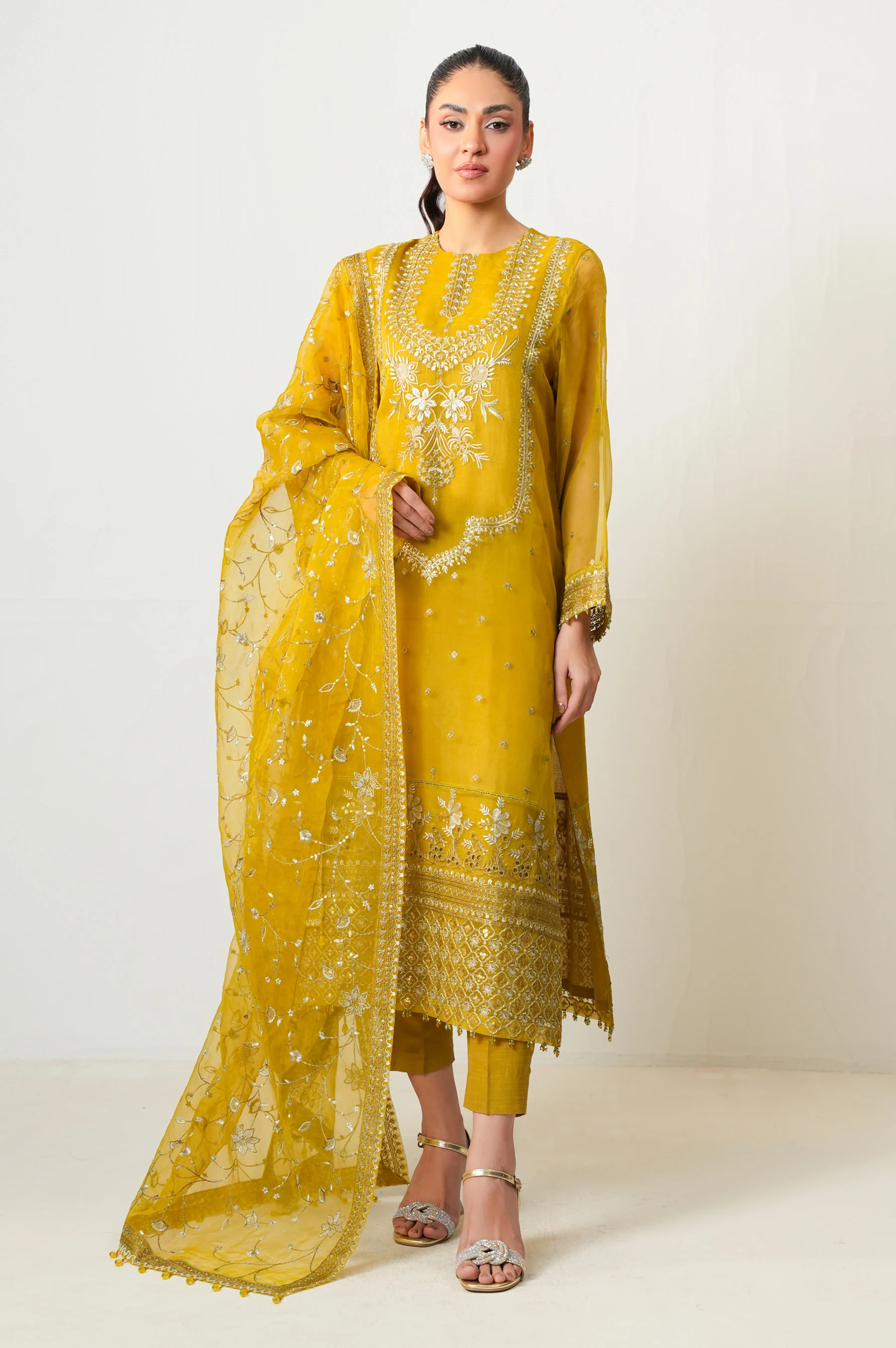 UNSTITCHED 3 PIECE EMBROIDERED SUIT - Image 5