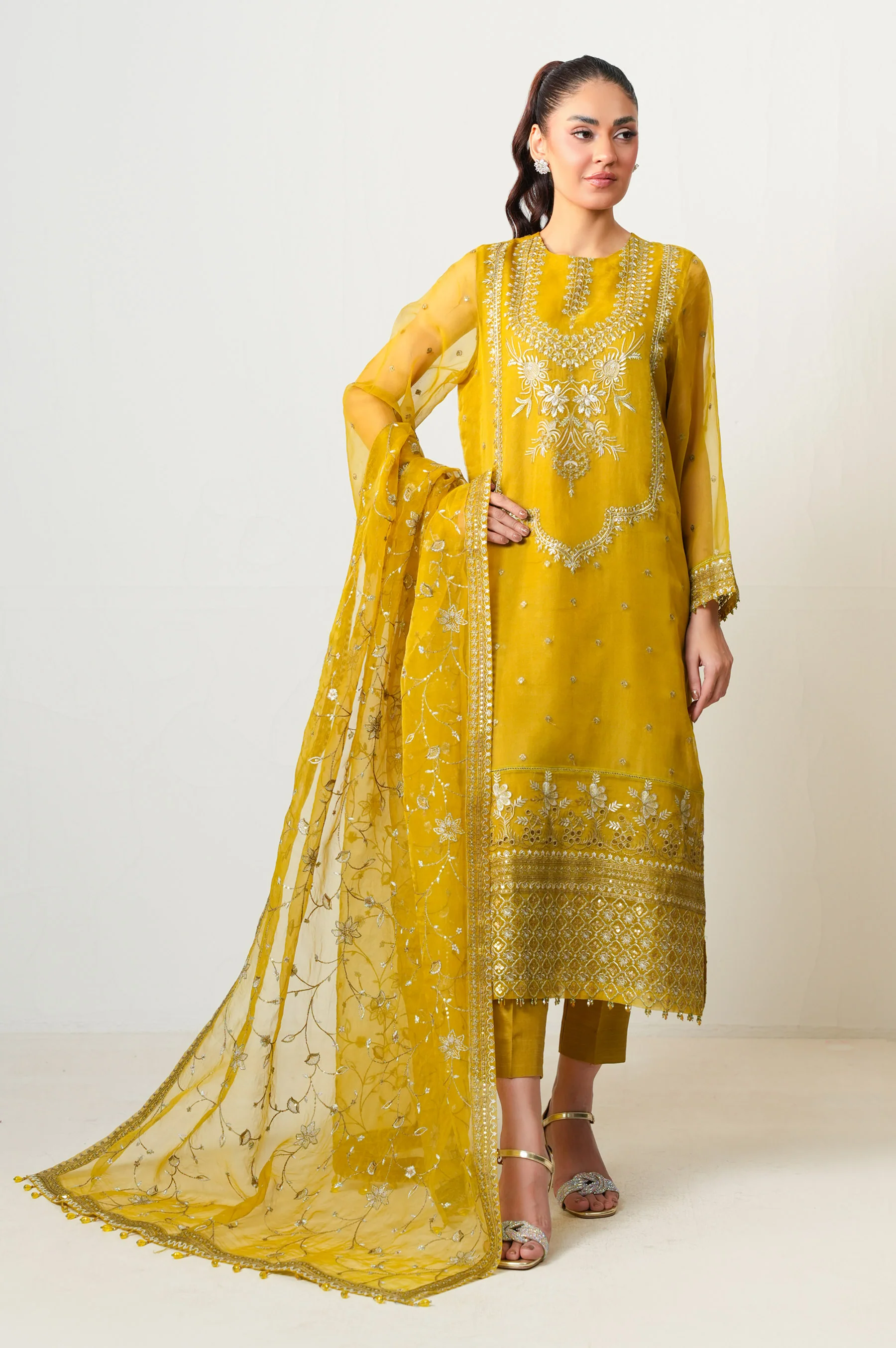 UNSTITCHED 3 PIECE EMBROIDERED SUIT - Image 6