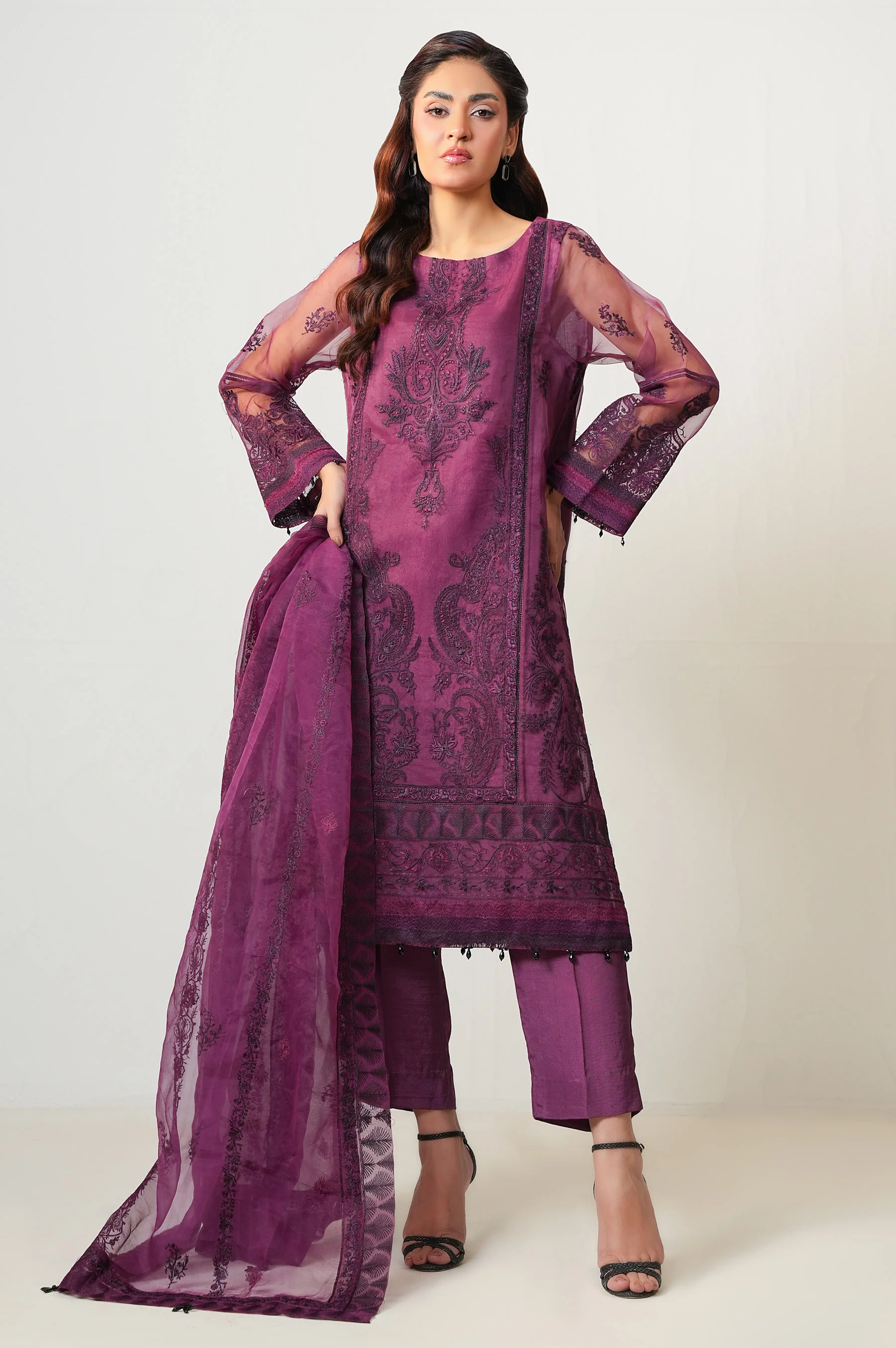 UNSTITCHED 3 PIECE EMBROIDERED SUIT - Image 5