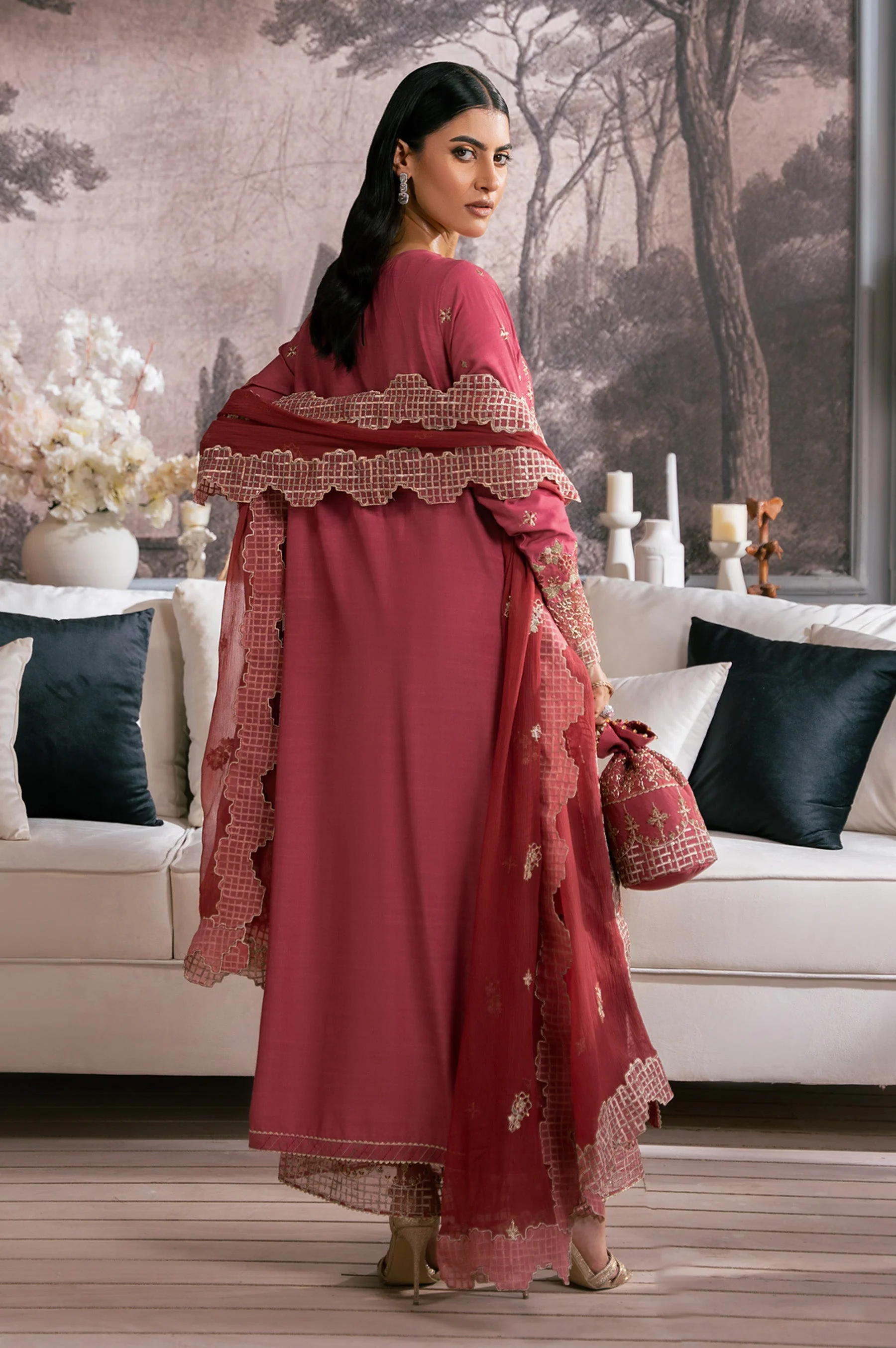 EMBROIDERED SUIT - Image 7