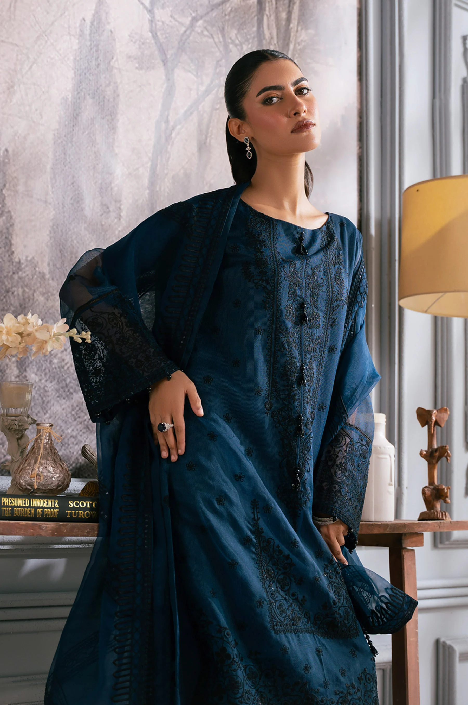 UNSTITCHED EMBROIDERED SUIT - Image 3
