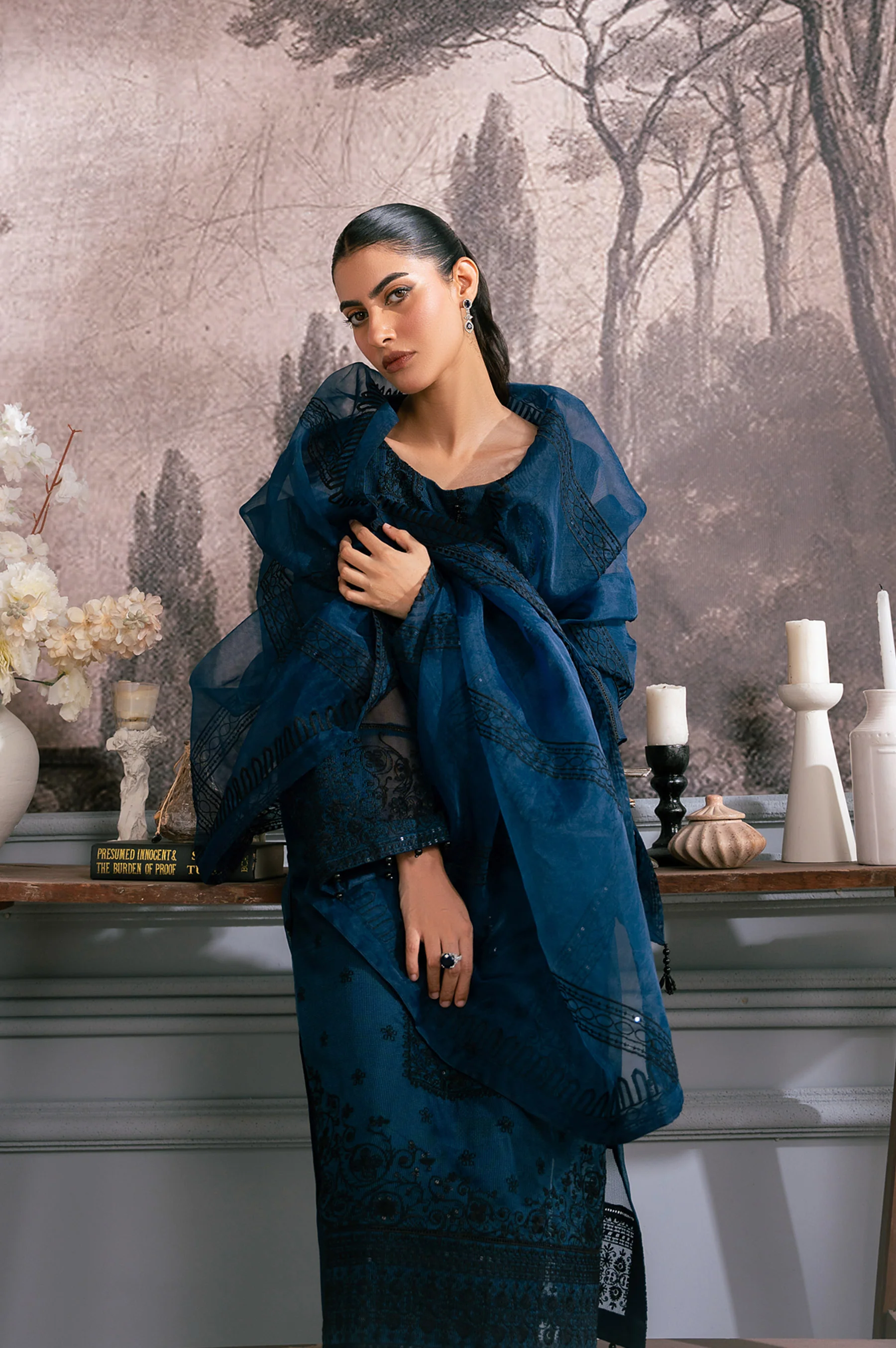 UNSTITCHED EMBROIDERED SUIT - Image 9