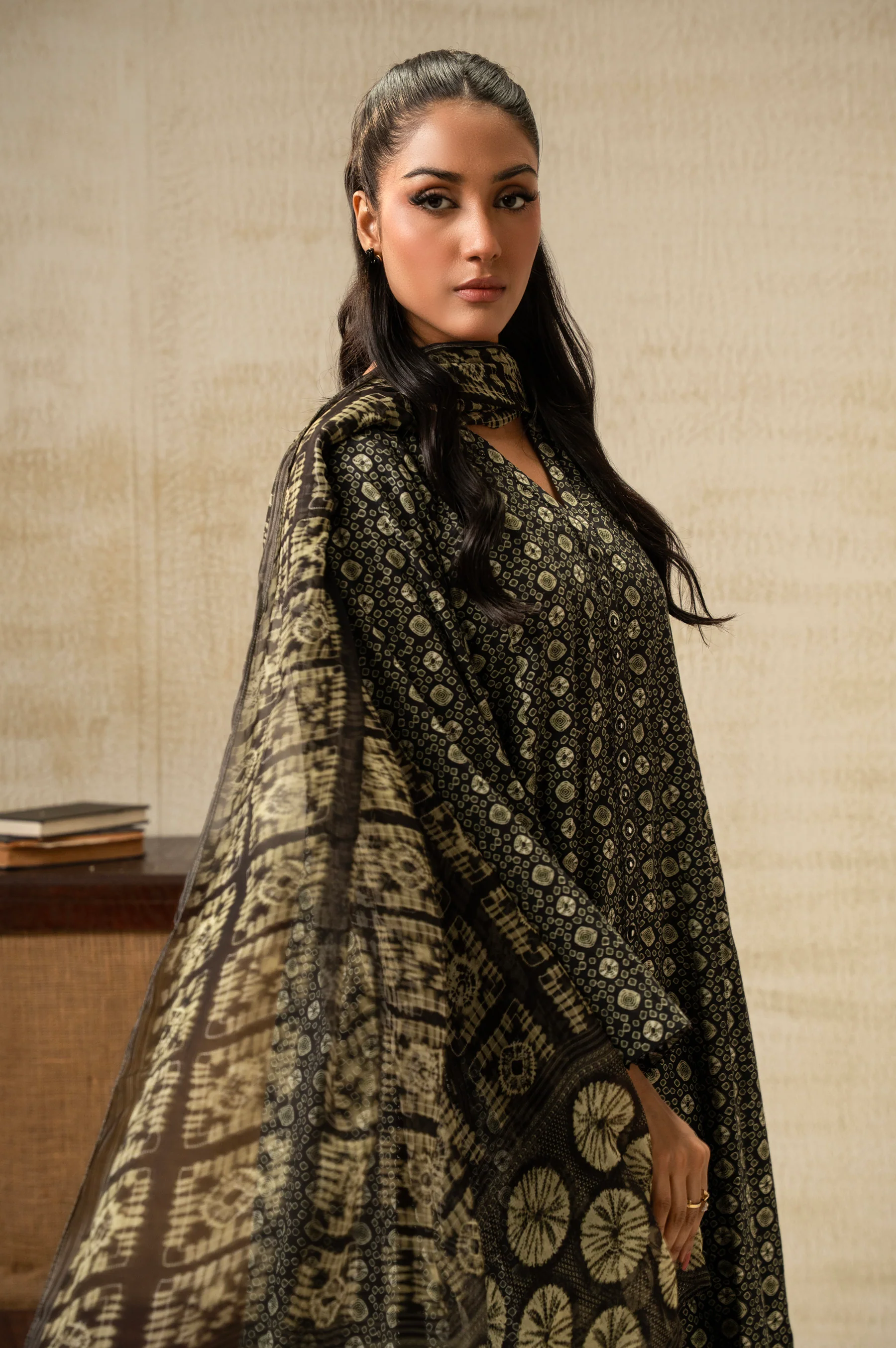 UNSTITCHED DIGITAL PRINTED SUIT - Image 5