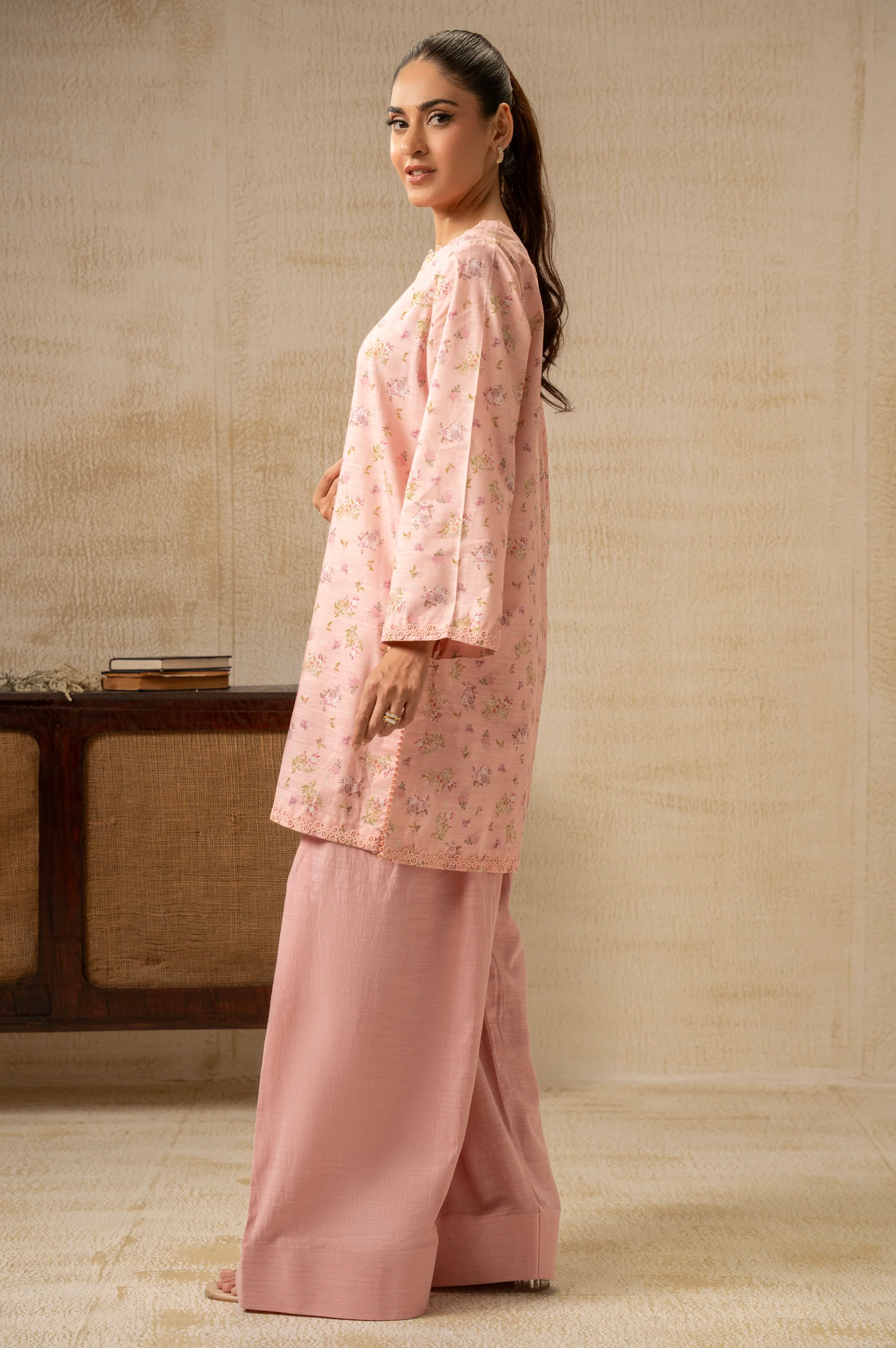 UNSTITCHED DIGITAL PRINTED SUIT - Image 4