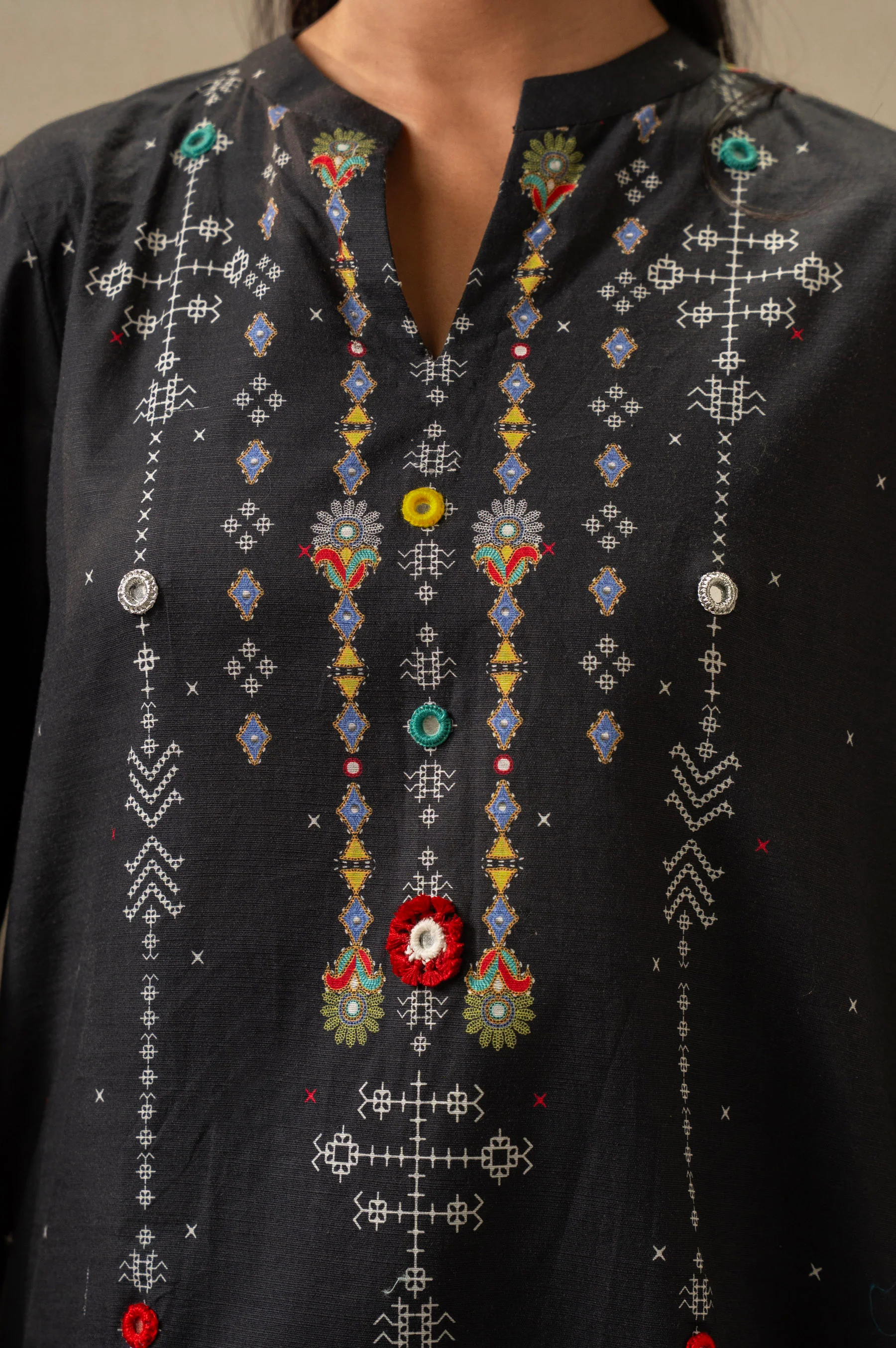 UNSTITCHED DIGITAL PRINTED SUIT - Image 3
