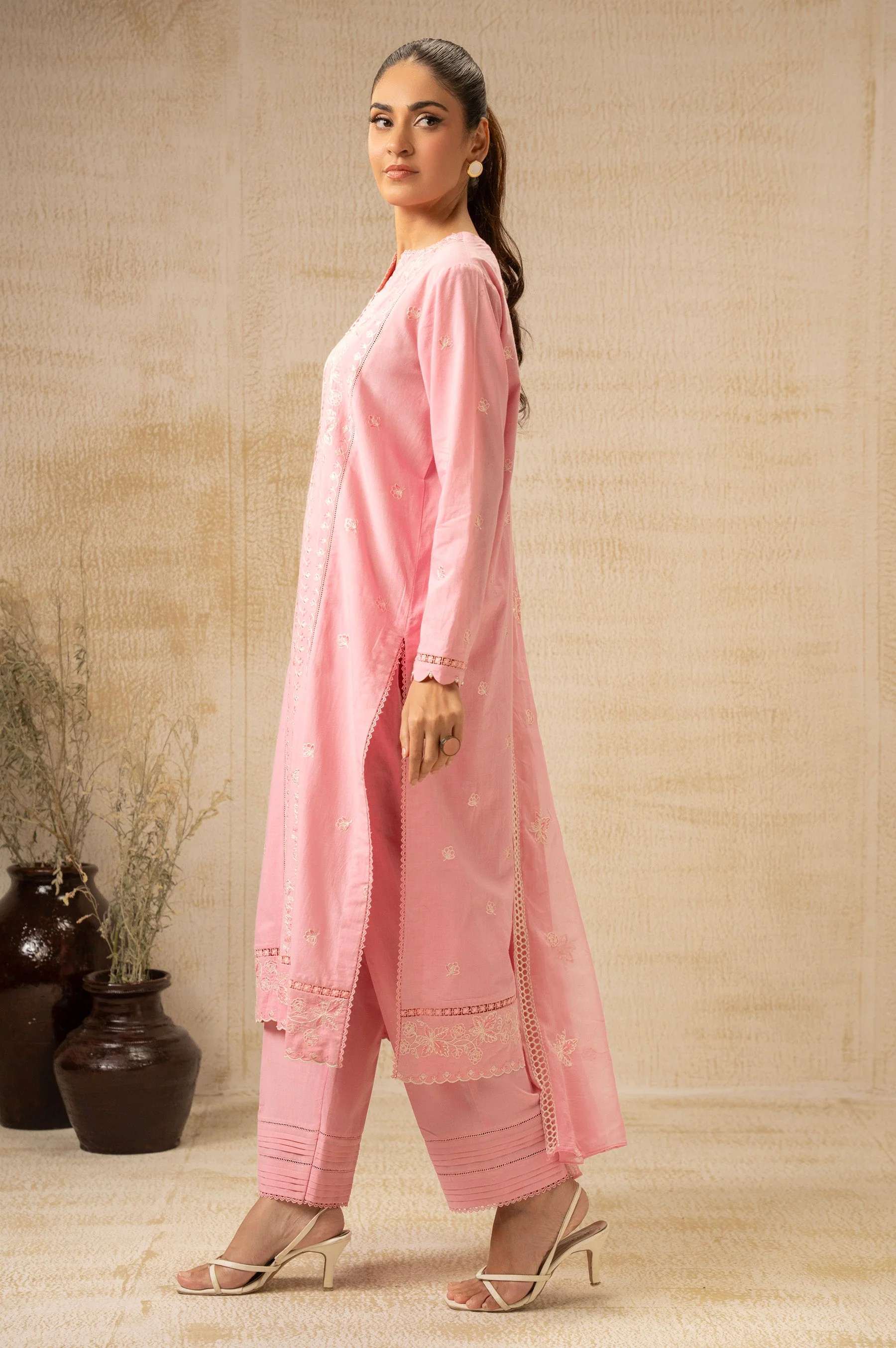 UNSTITCHED EMBROIDERED SUIT (FACTORY E-OUTLET) - Image 5