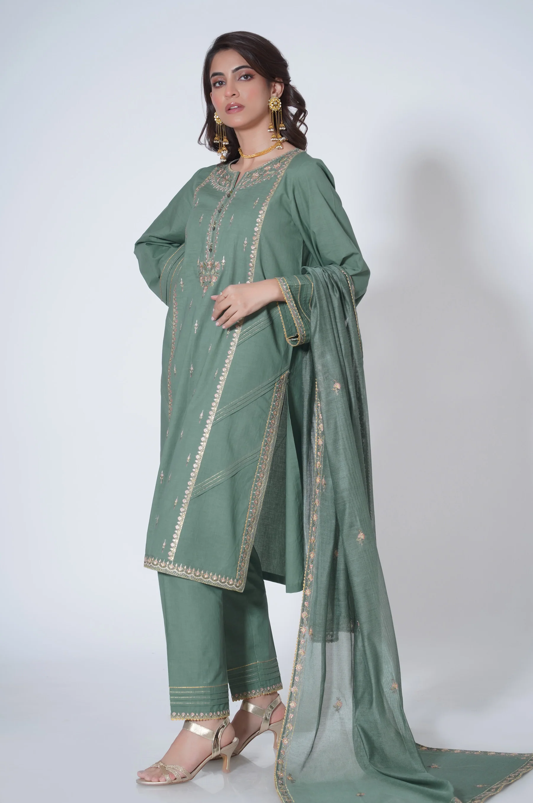 3 Piece Unstitched Embroidered Cambric Suit - Image 4
