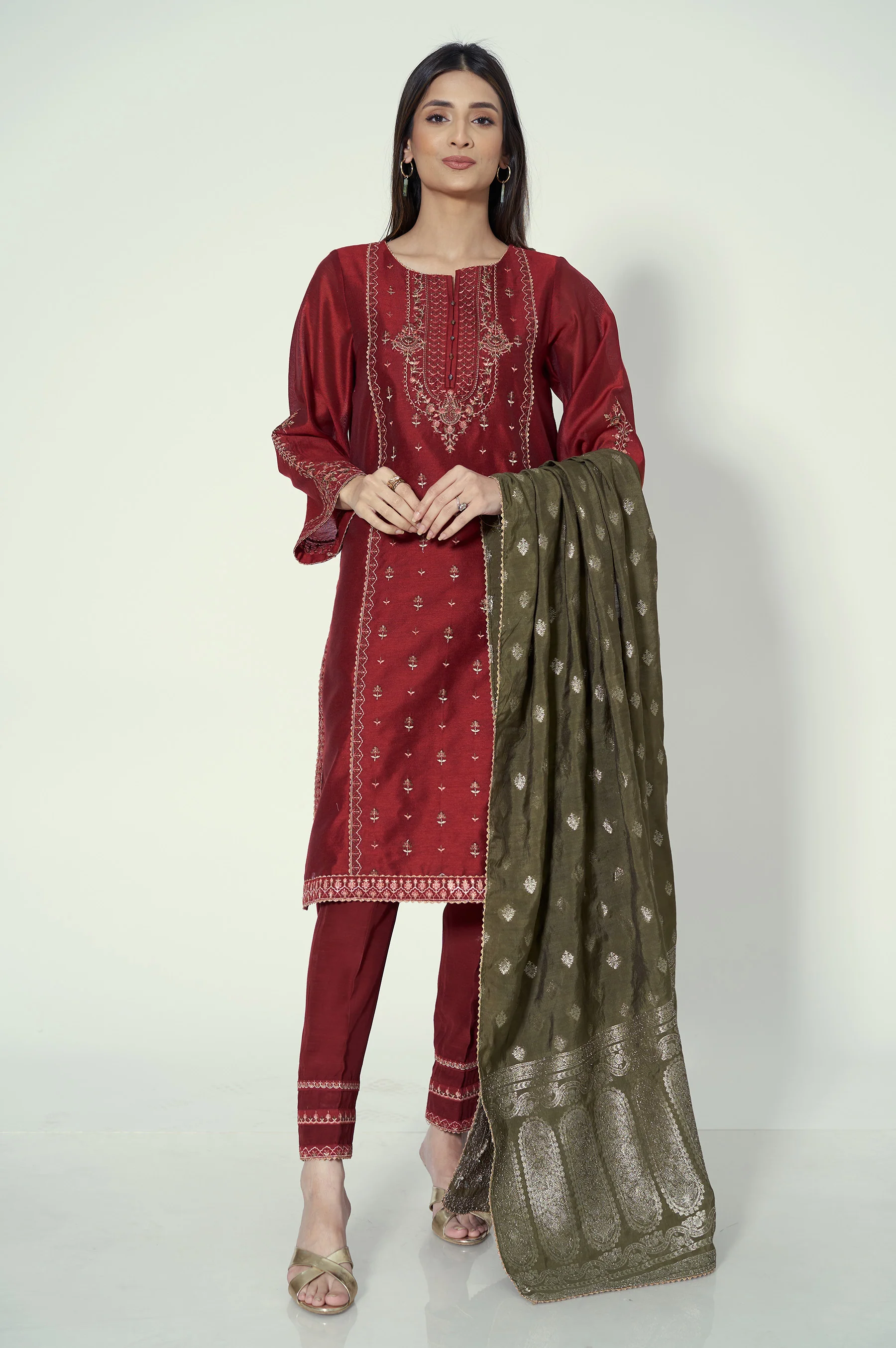3 Piece Unstitched Embroidered Cotton Net Suit - Image 4