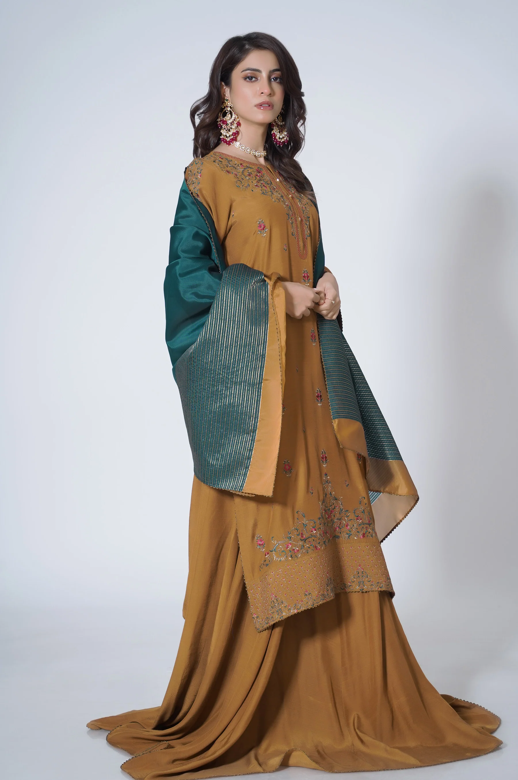 3 Piece Unstitched Embroidered Raw silk Suit - Image 2