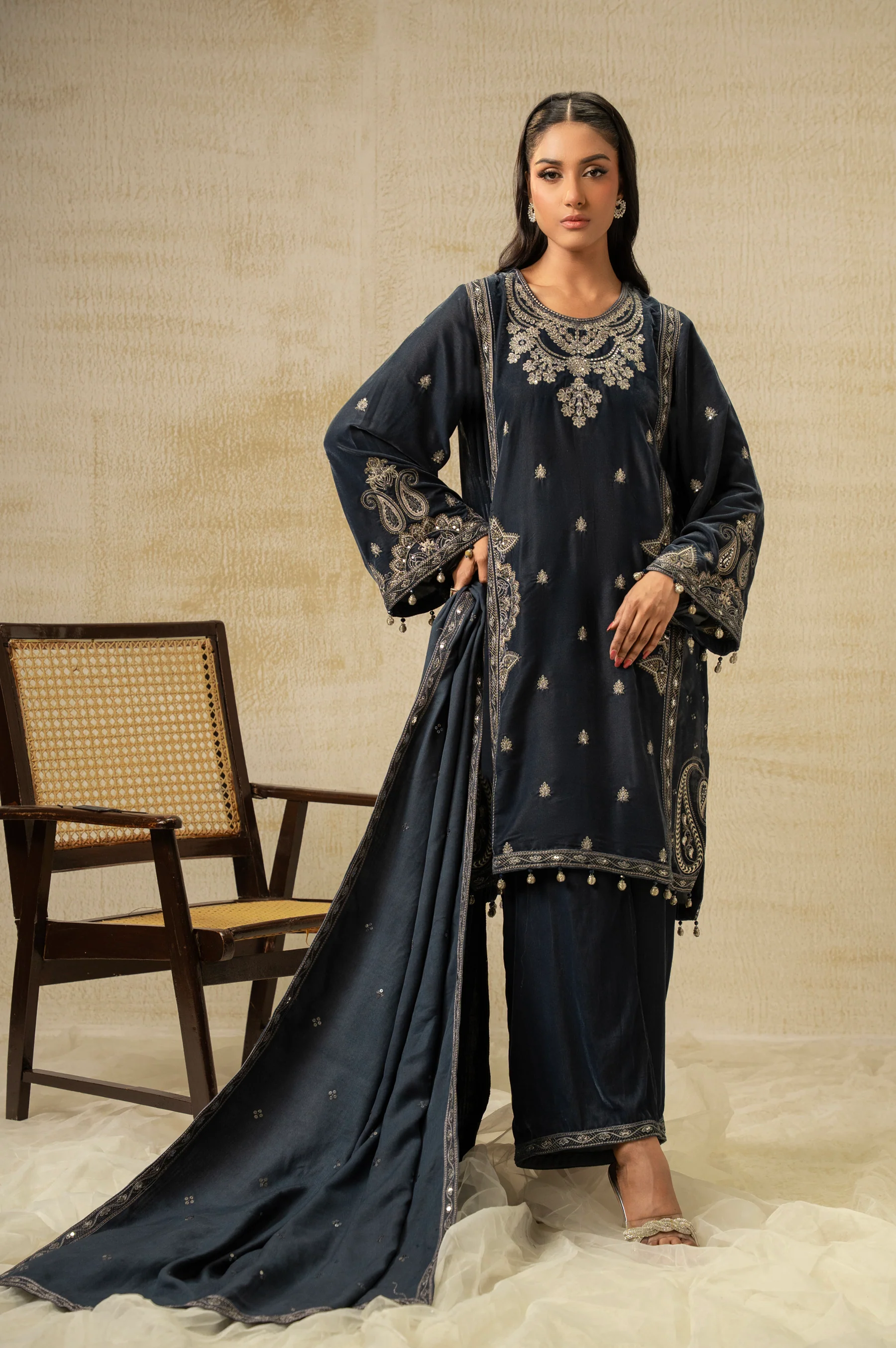 UNSTITCHED EMBROIDERED VELVET SUIT