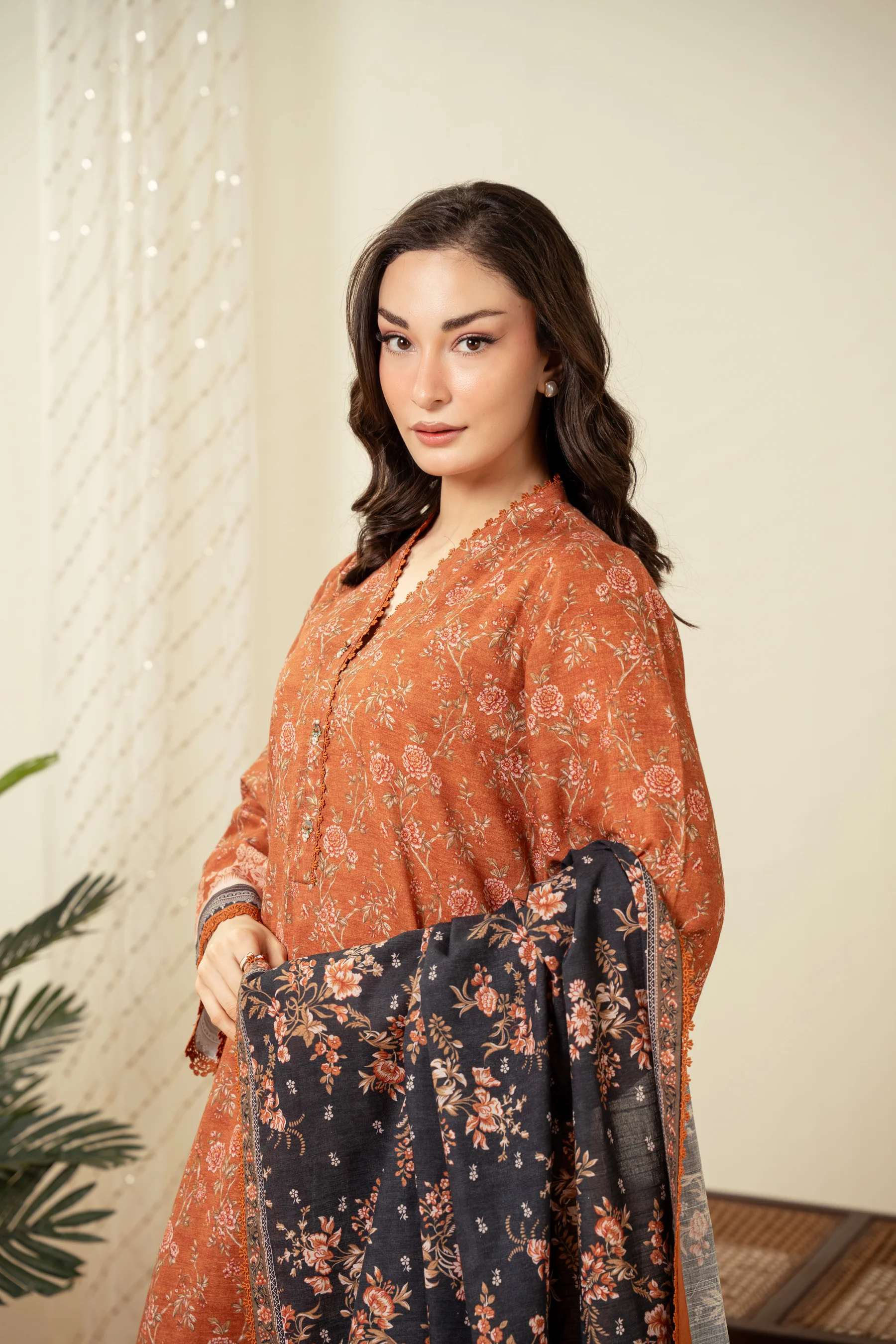 UNSTITCHED PRINTED SUIT - Image 3