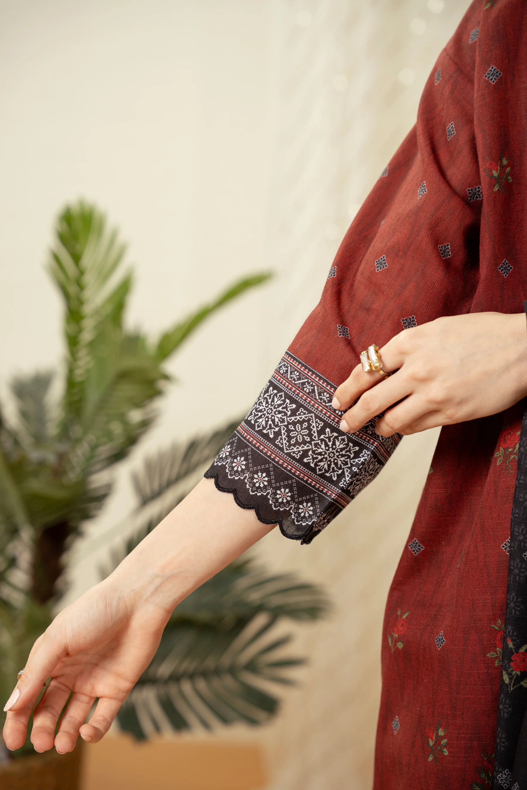 UNSTITCHED PRINTED SUIT - Image 6