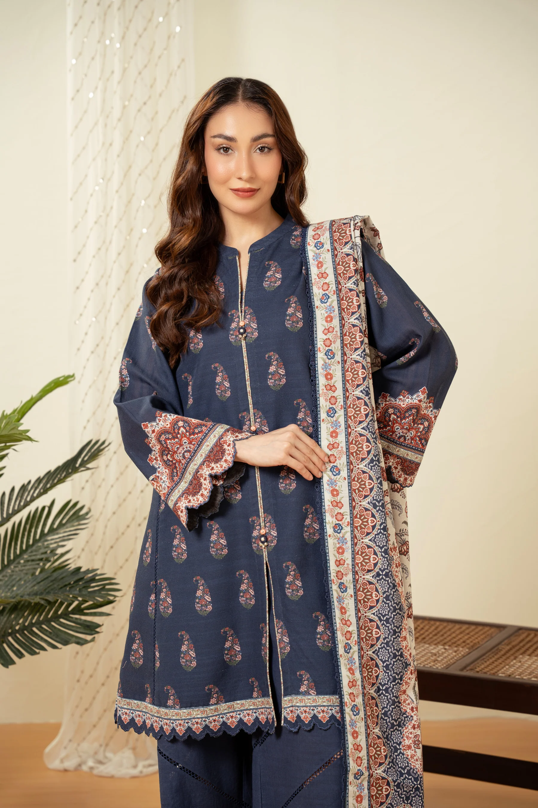 UNSTITCHED PRINTED SUIT - Image 5