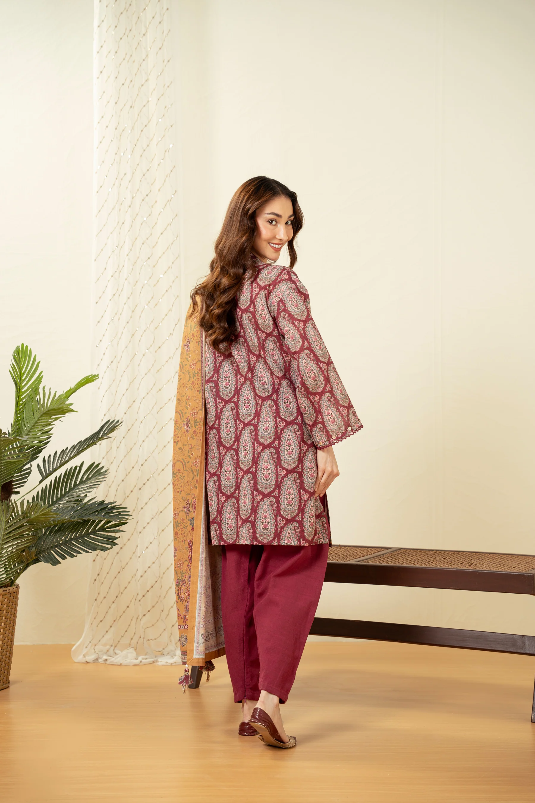 UNSTITCHED PRINTED SUIT - Image 6