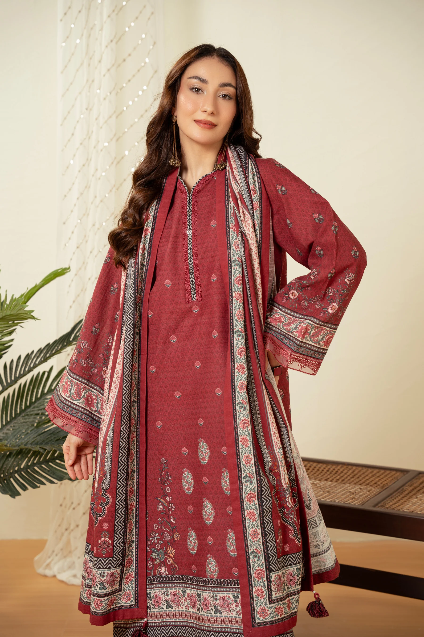UNSTITCHED PRINTED SUIT - Image 3
