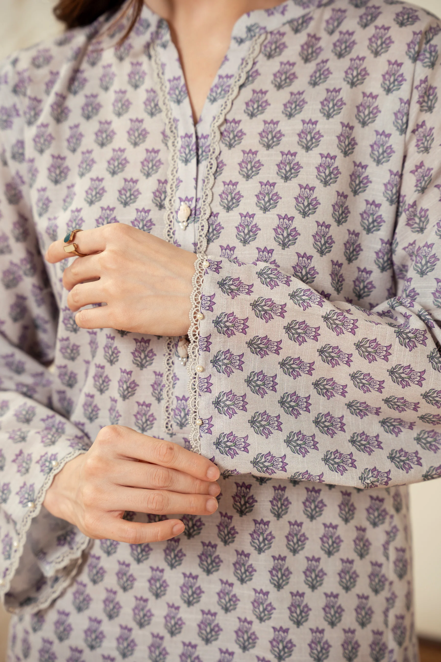 UNSTITCHED PRINTED SUIT - Image 2