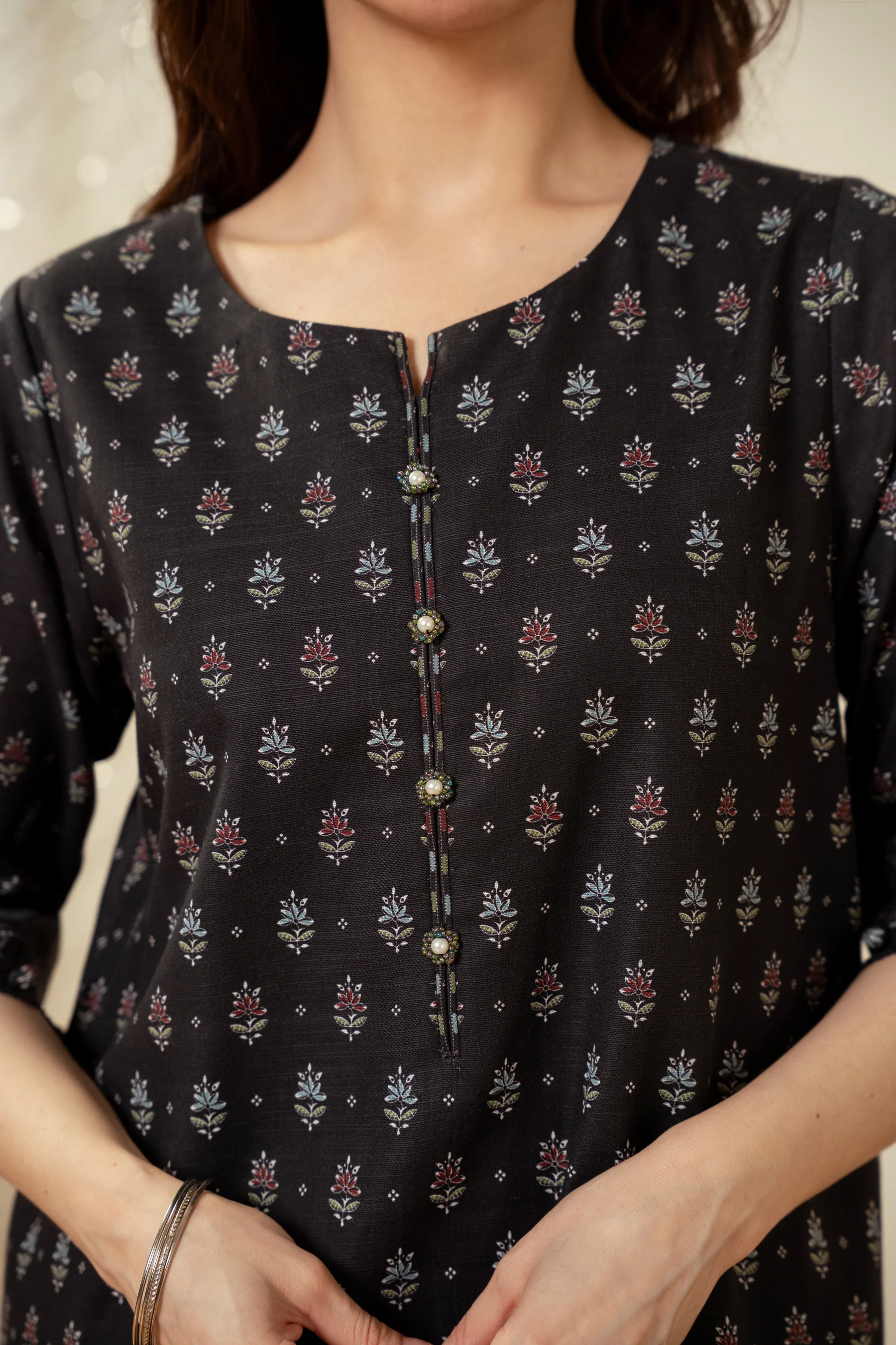 UNSTITCHED PRINTED SUIT - Image 2