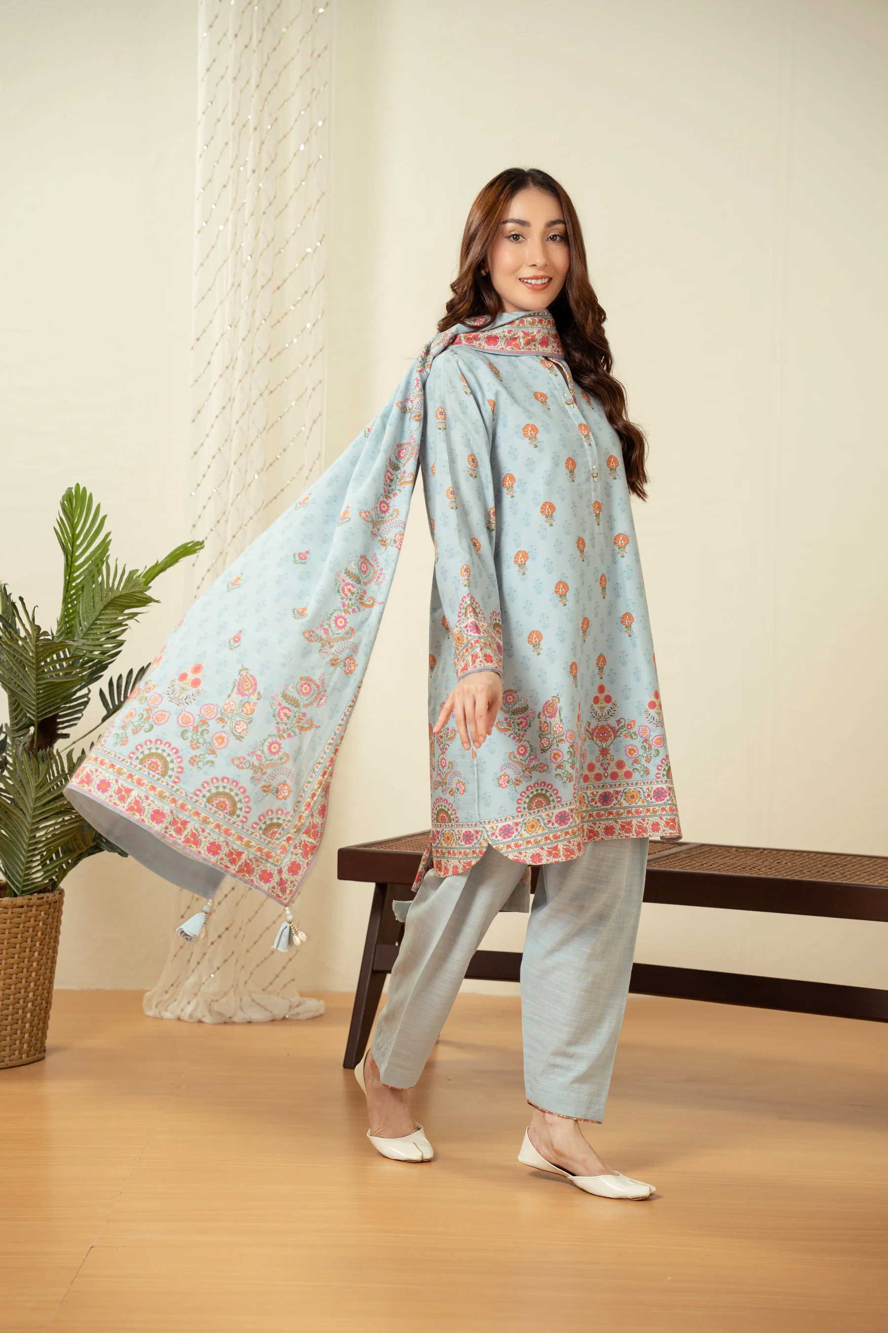 UNSTITCHED PRINTED SUIT - Image 4