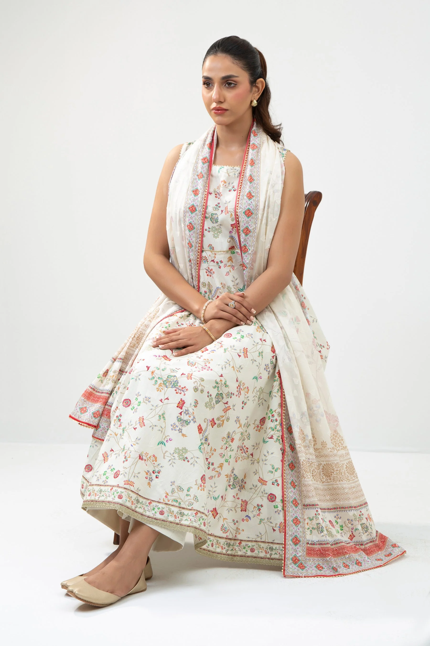 PRINTED JACQUARD UNSTITCHED 3 PIECE SUIT - Image 2