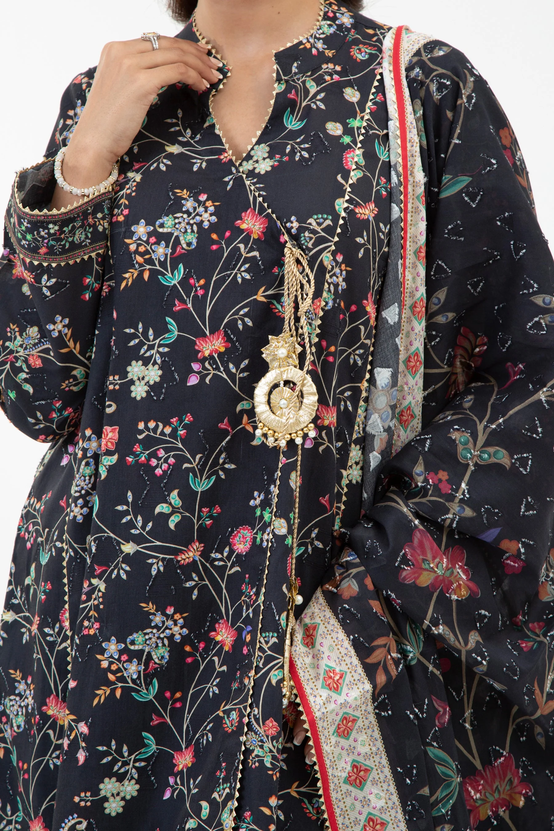 PRINTED JACQUARD UNSTITCHED 3 PIECE SUIT - Image 6