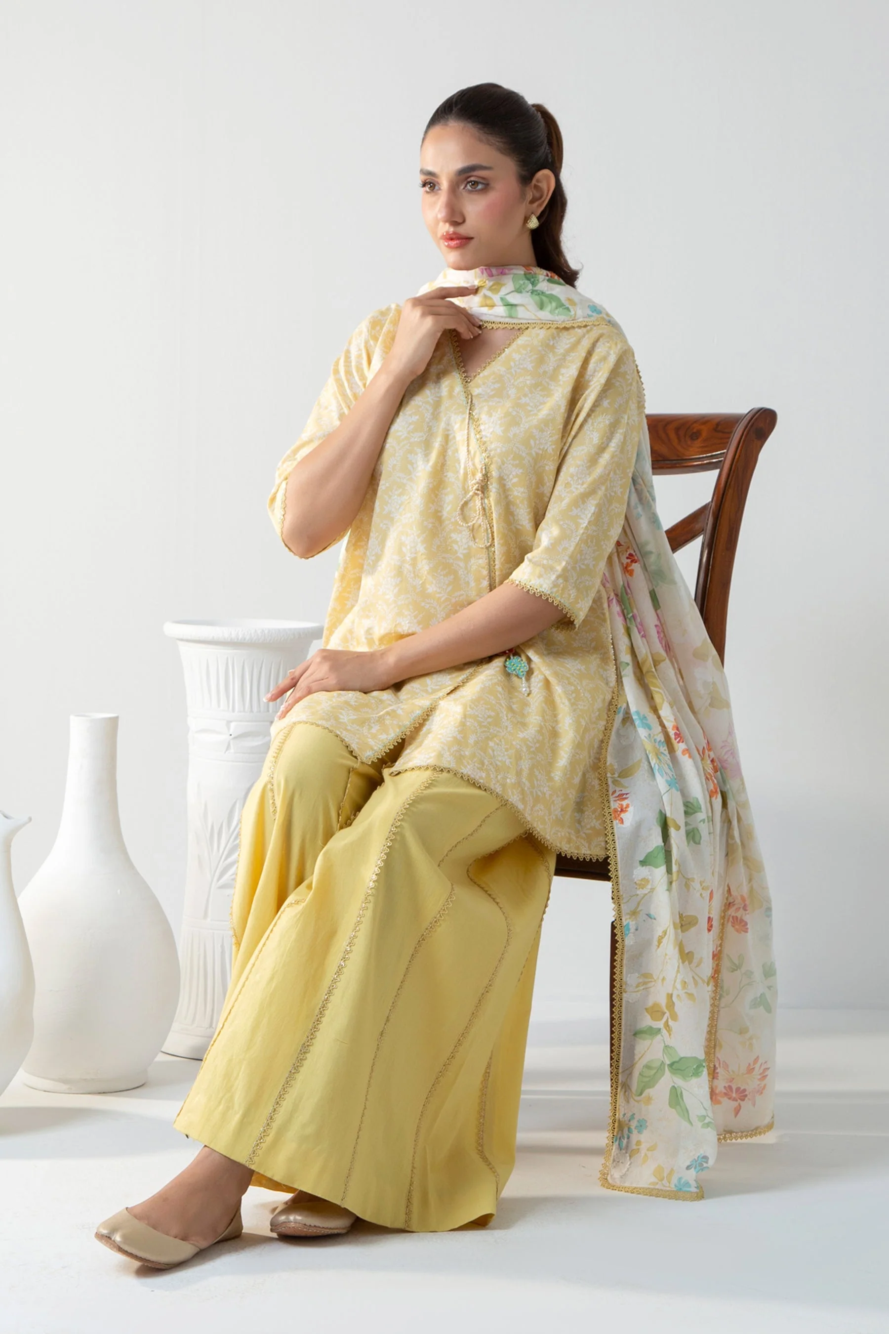 PRINTED JACQUARD UNSTITCHED 3 PIECE SUIT - Image 2