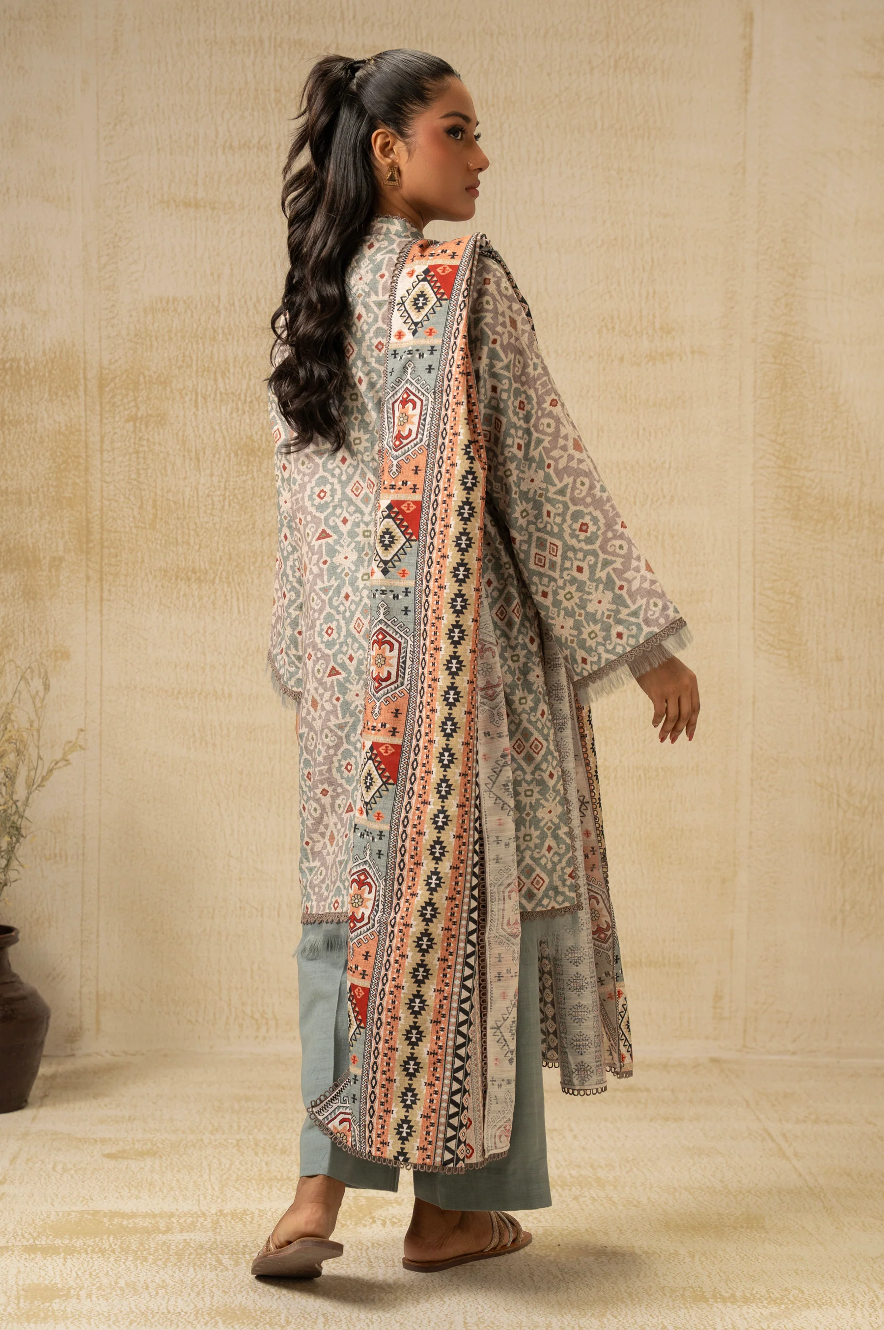 UNSTITCHED DIGITAL PRINTED SUIT - Image 4