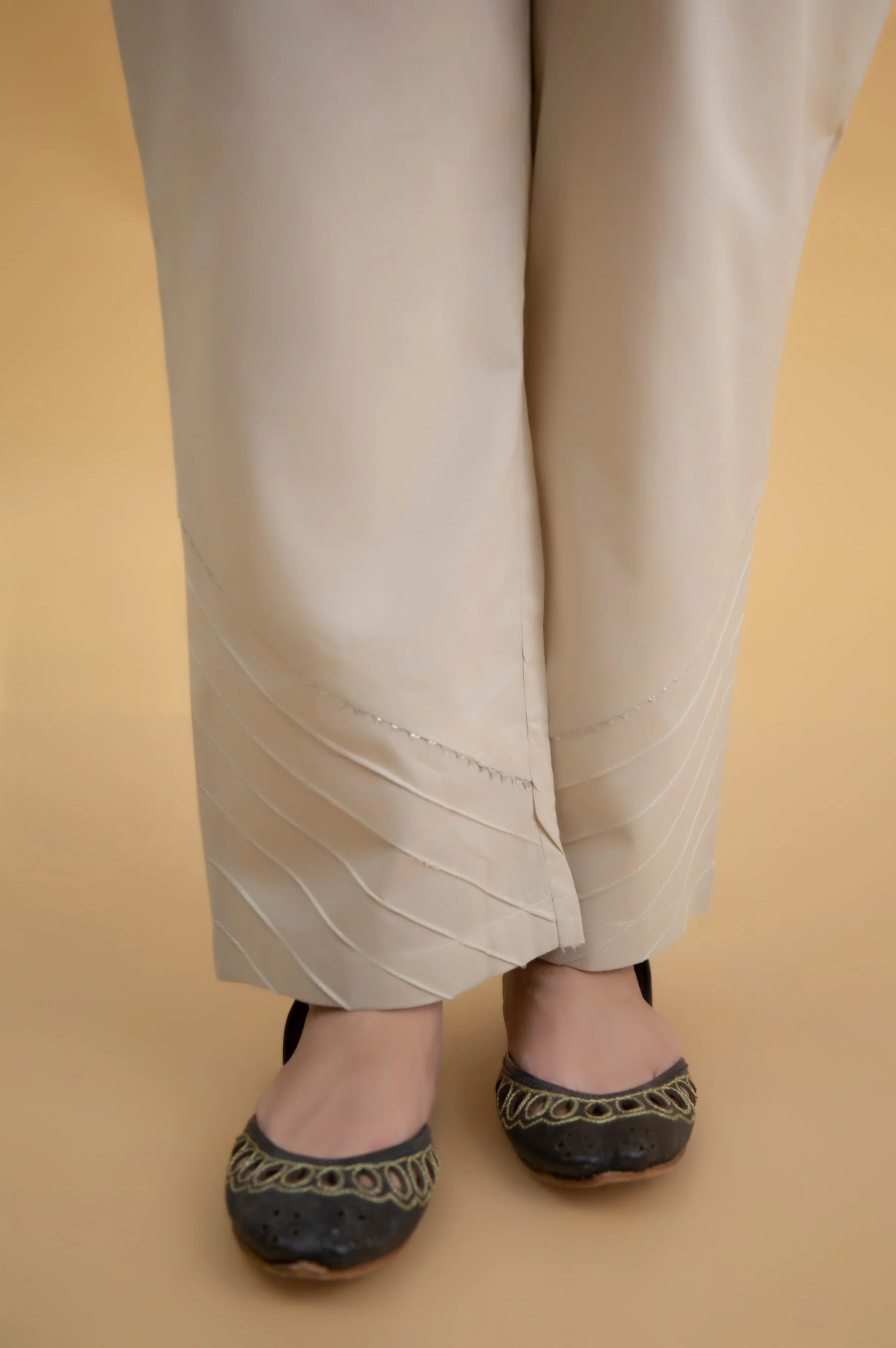 Basic Cambric Cigarette Pants - Beige - Image 4