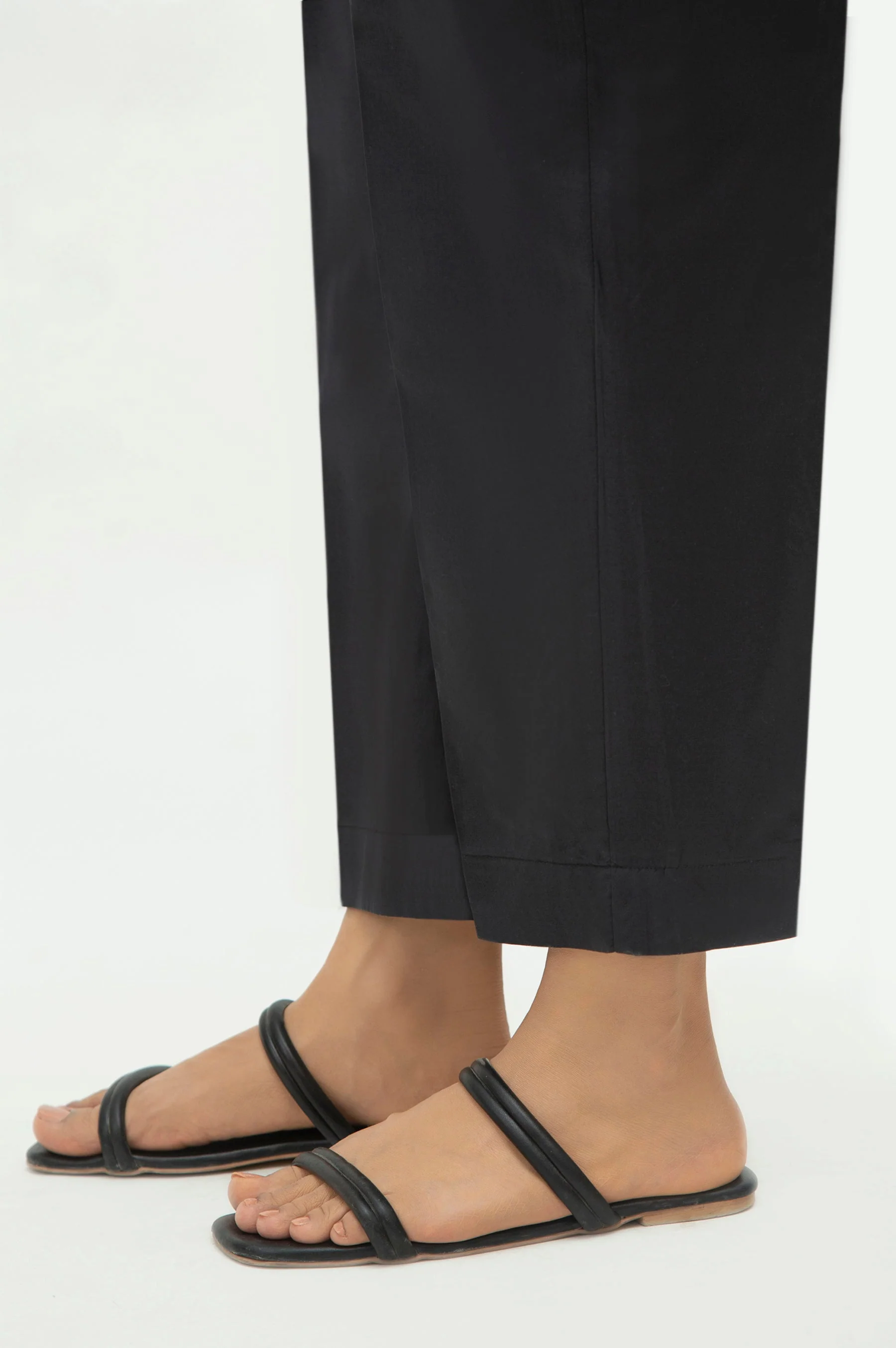 Basic Cambric Pants - Relax Fit (FACTORY E-OUTLET) - Image 3