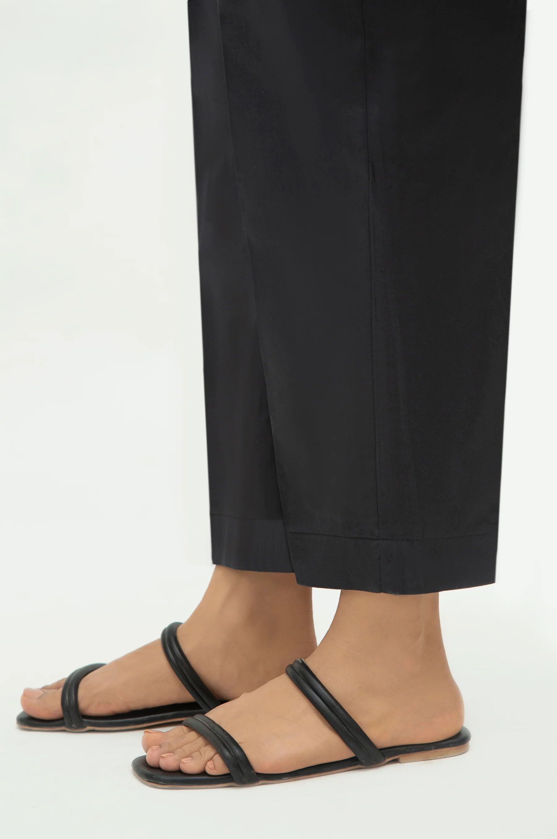 Basic Cambric Pants - Relax Fit - Image 3