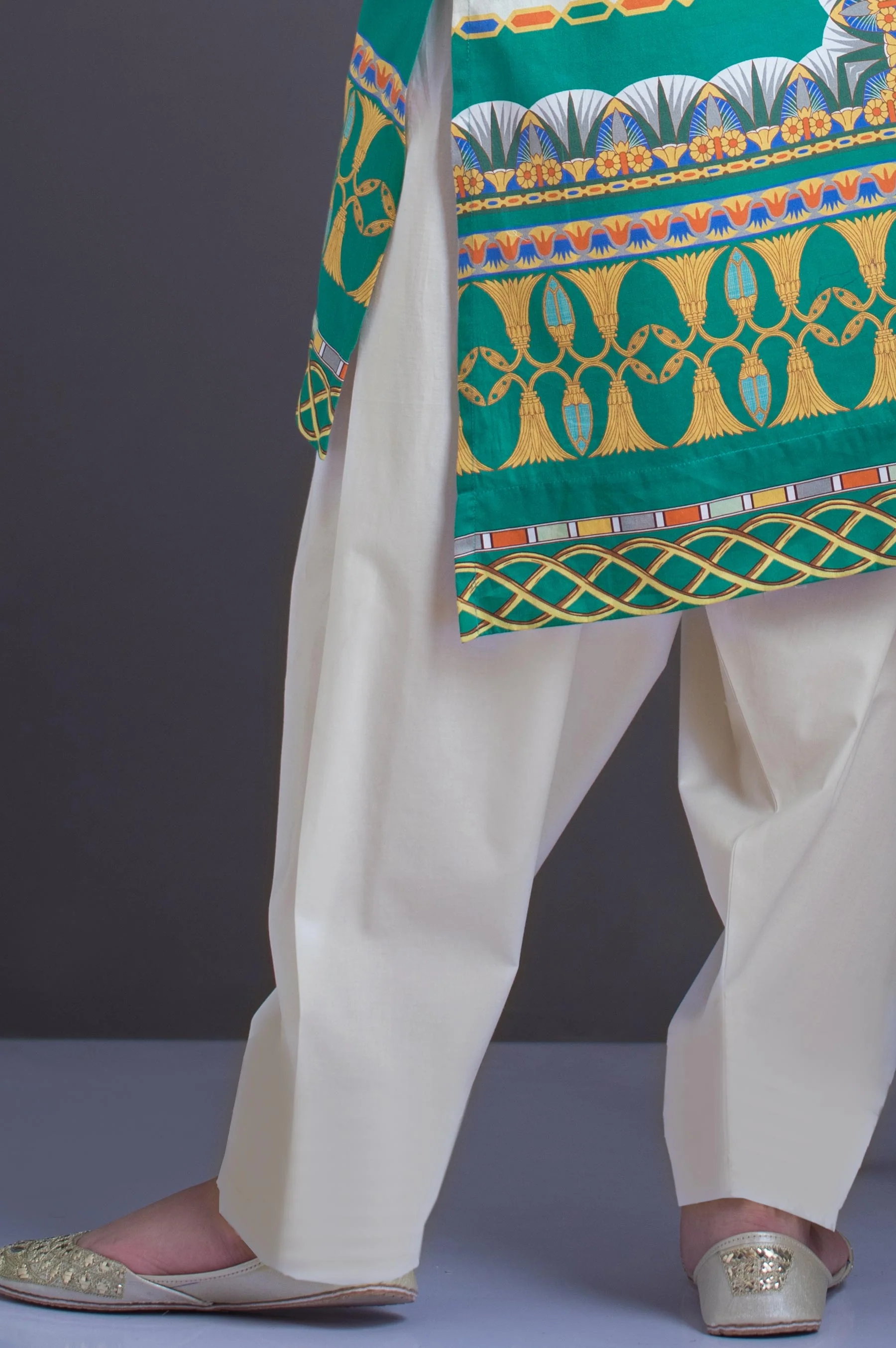 Basic Cambric Shalwar - Off-White - Image 2