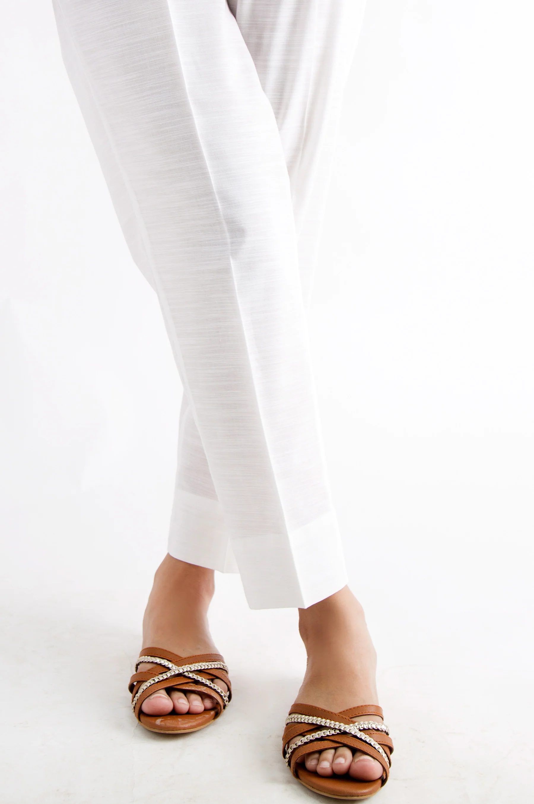 Basic Khaddar Cigarette Pants - White - Image 3
