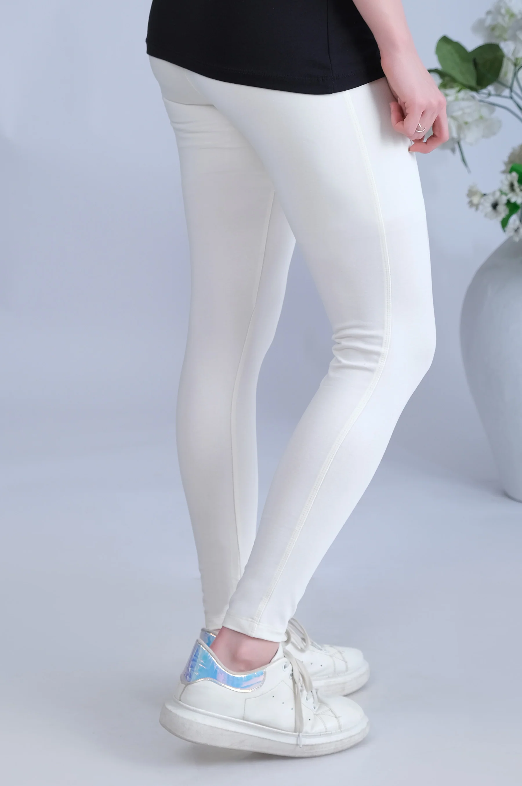 Basic Plain Tights - Off White - Image 2