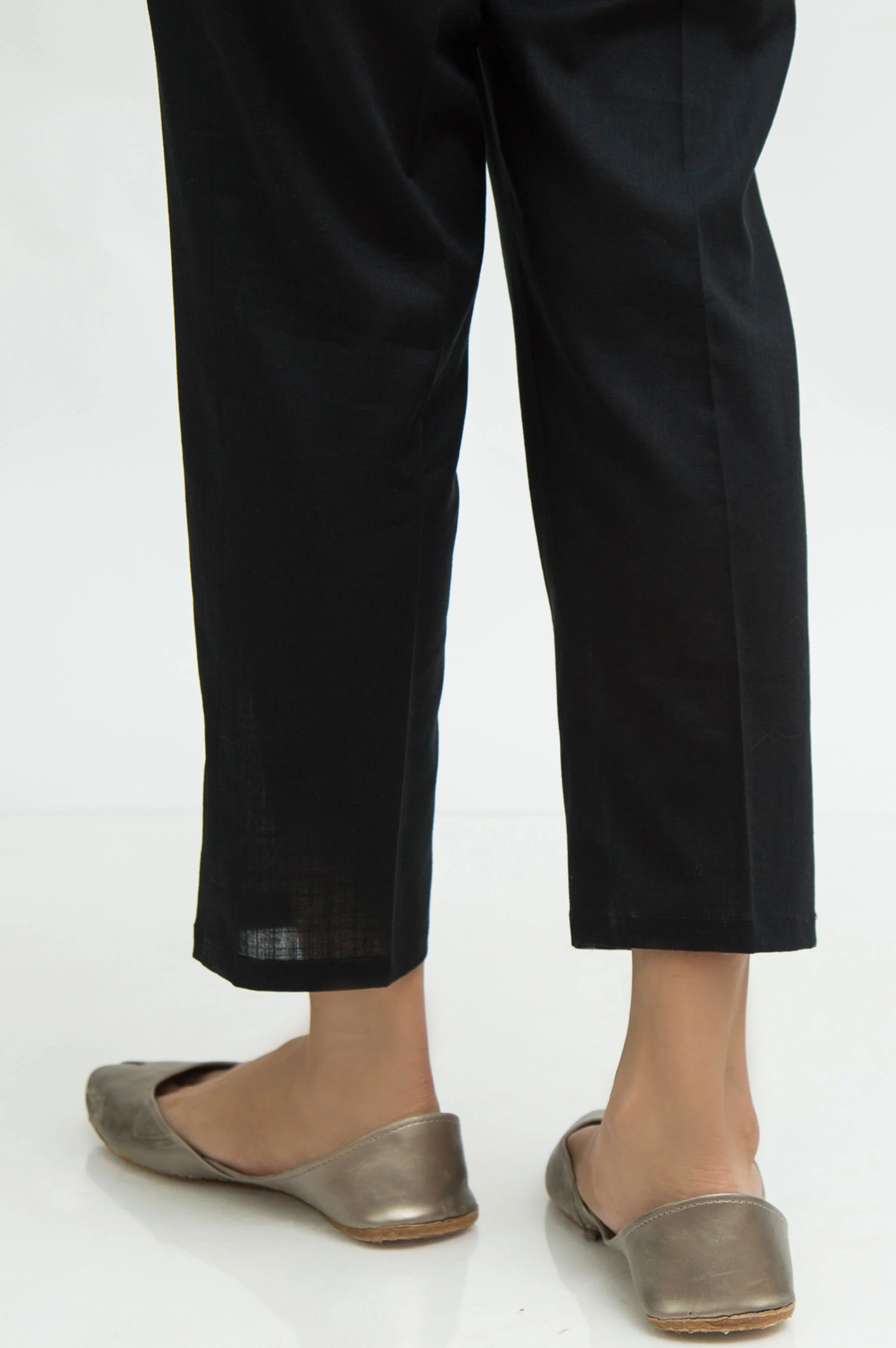 Basic Plain Khaddar Cigarette Pant - Black - Image 2