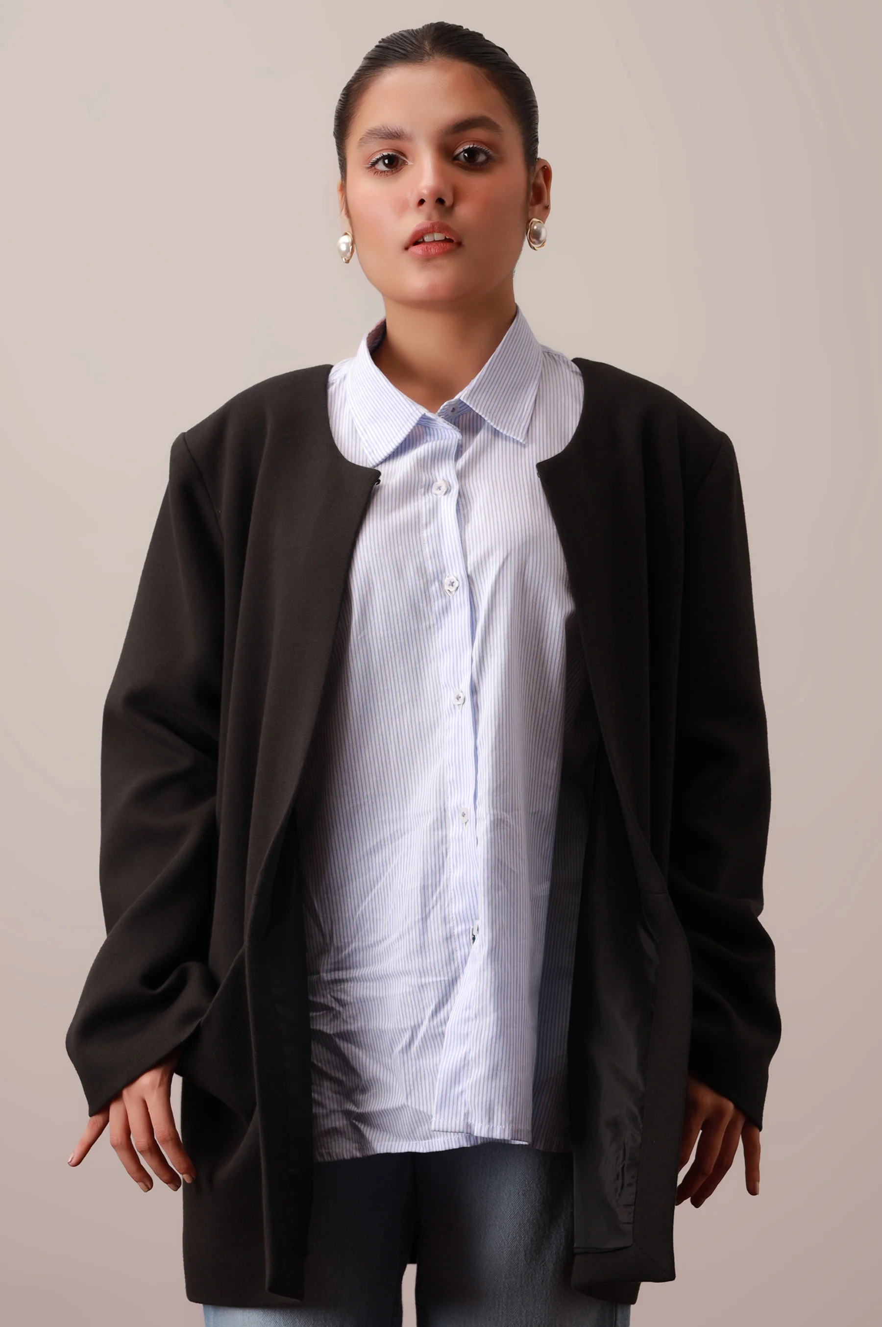 Black Front Open Blazer - Image 3