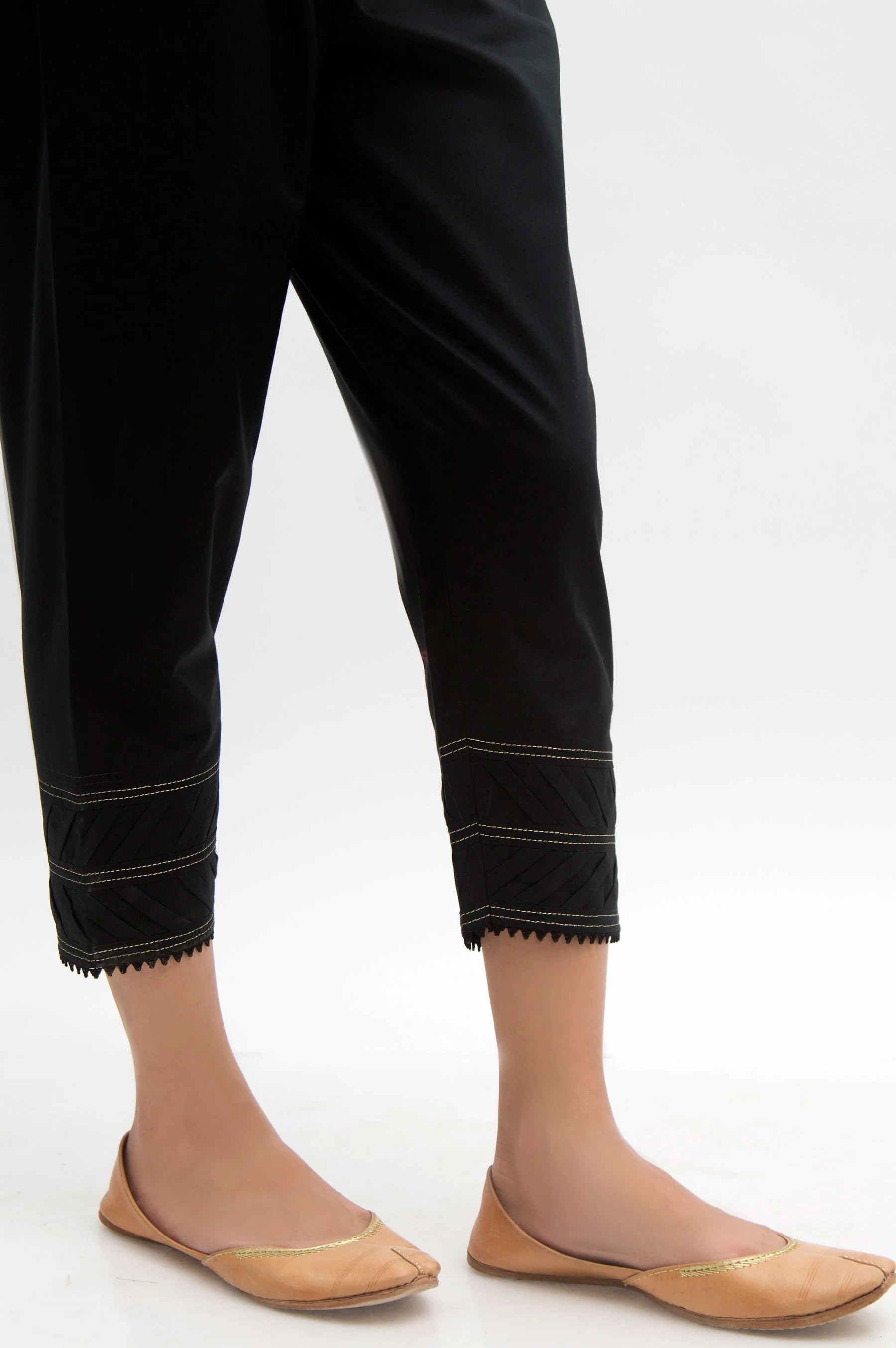 Cambric Capri Pants - Black - Image 3
