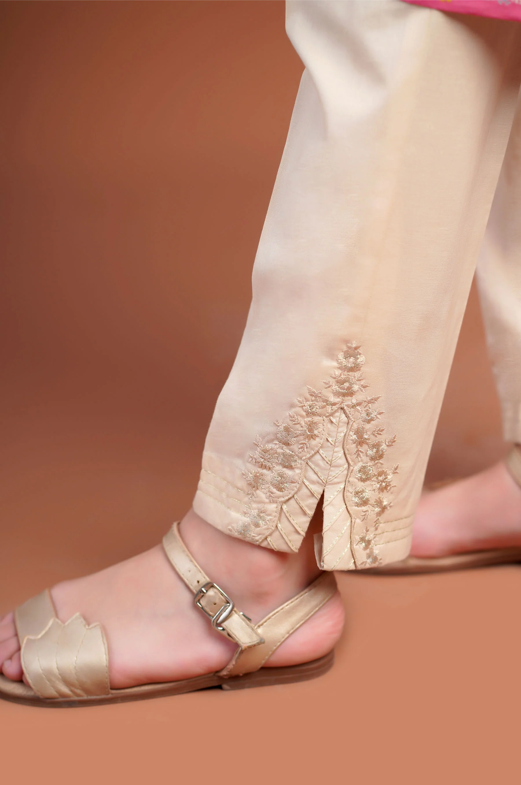 EMBROIDERED PANTS - Image 2