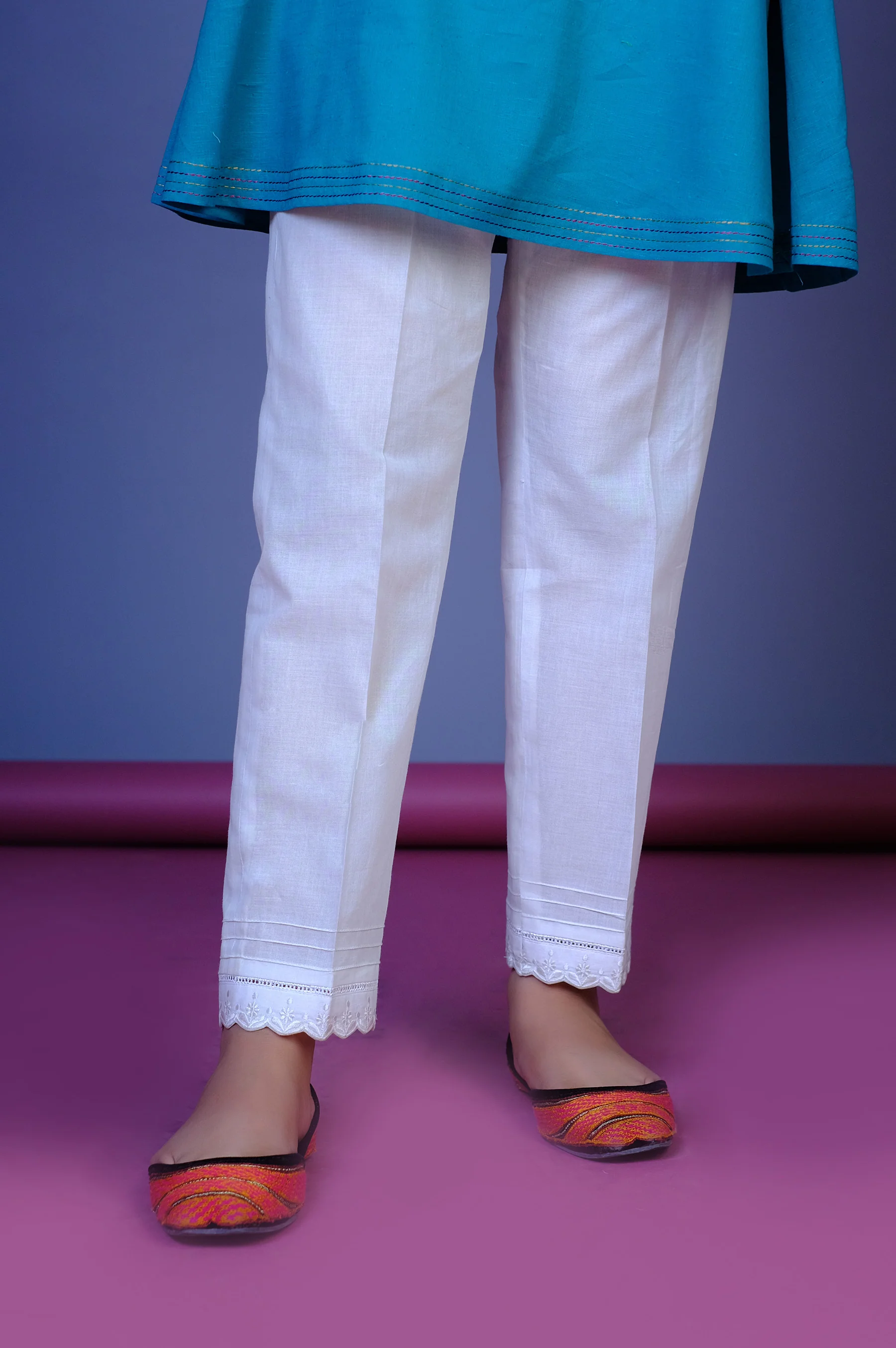 EMBROIDERED PANTS