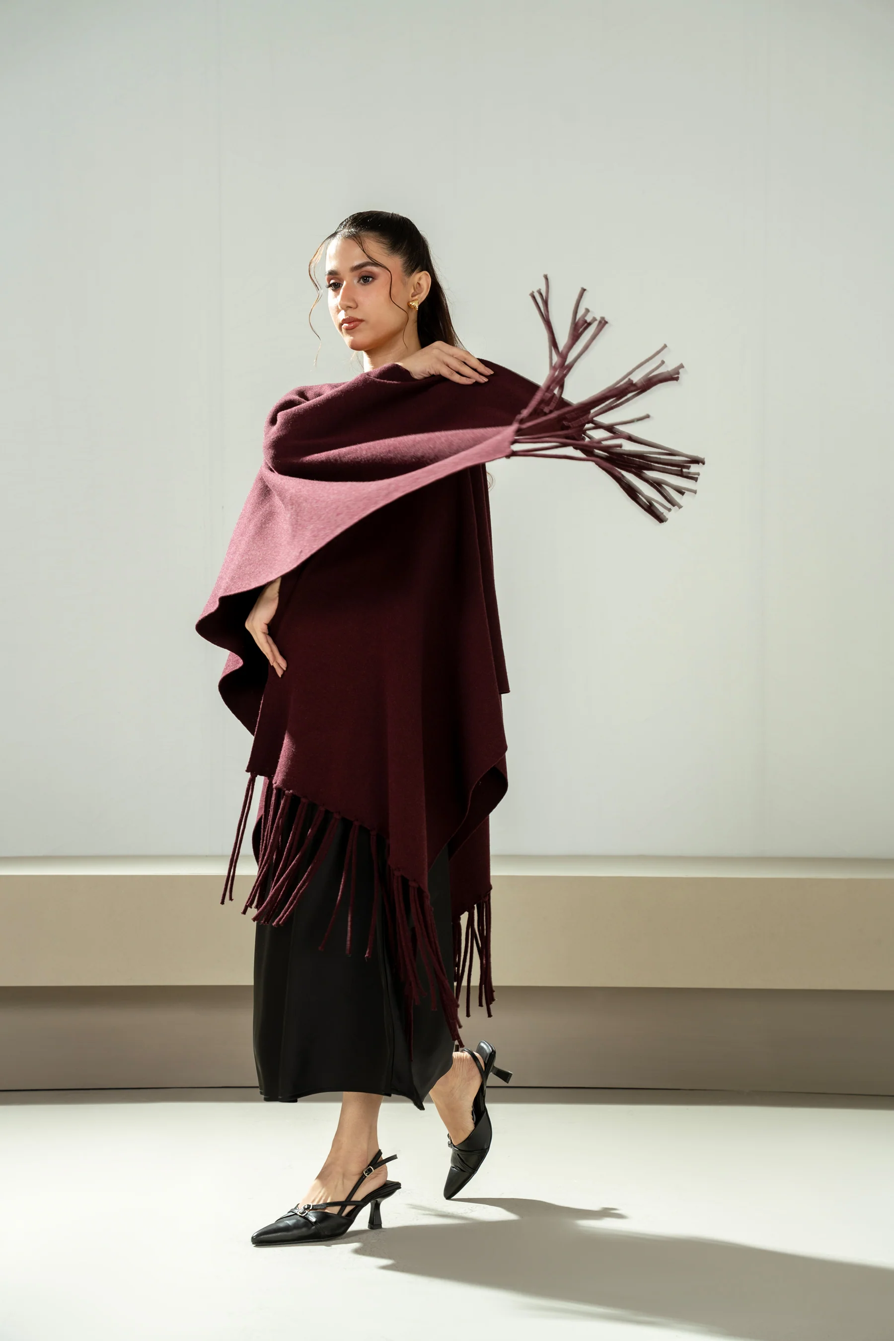 CAPE SHAWL - Image 8