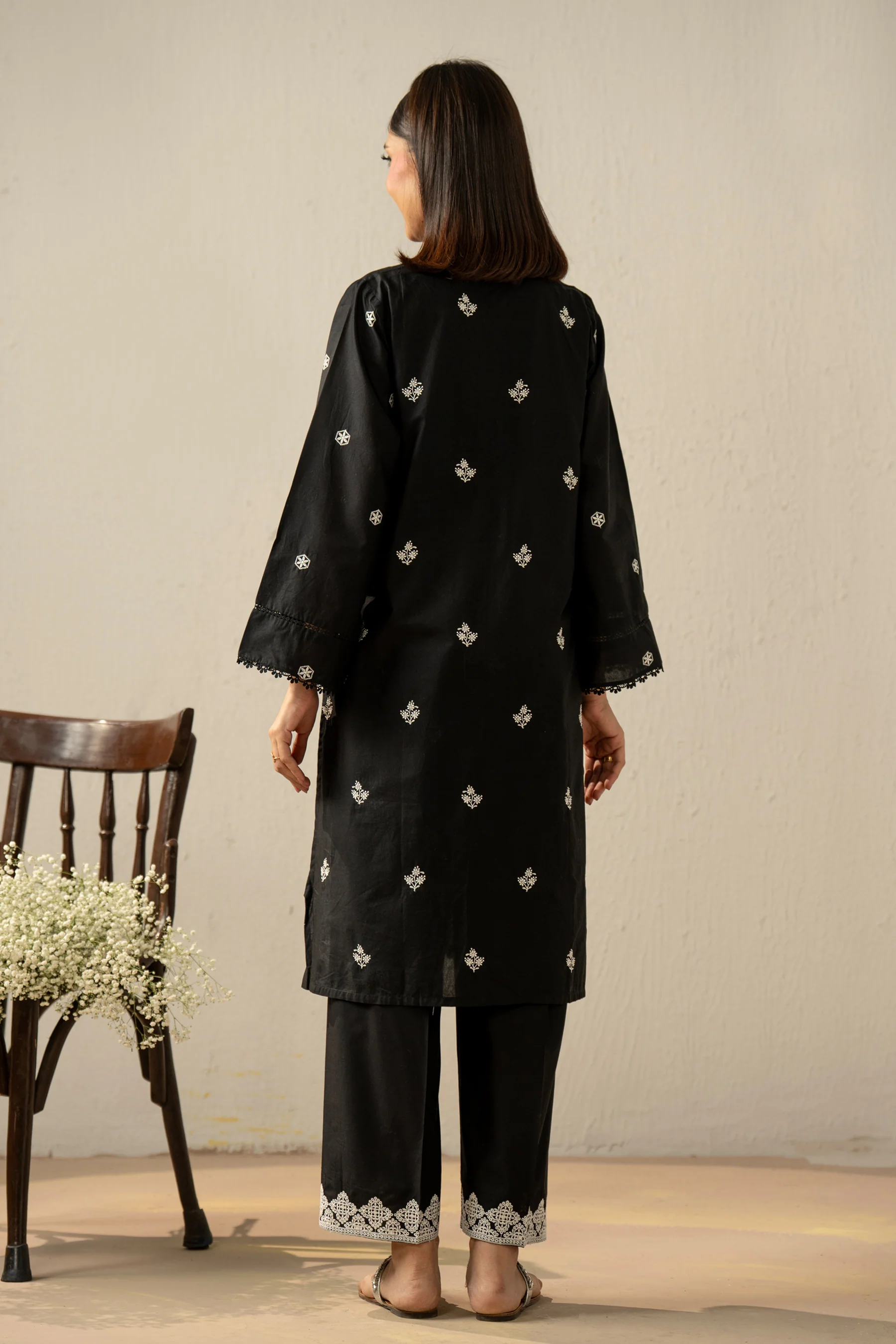 EMBROIDERED CHIKANKARI LAWN STITCHED 2 PIECE SUIT - Image 4