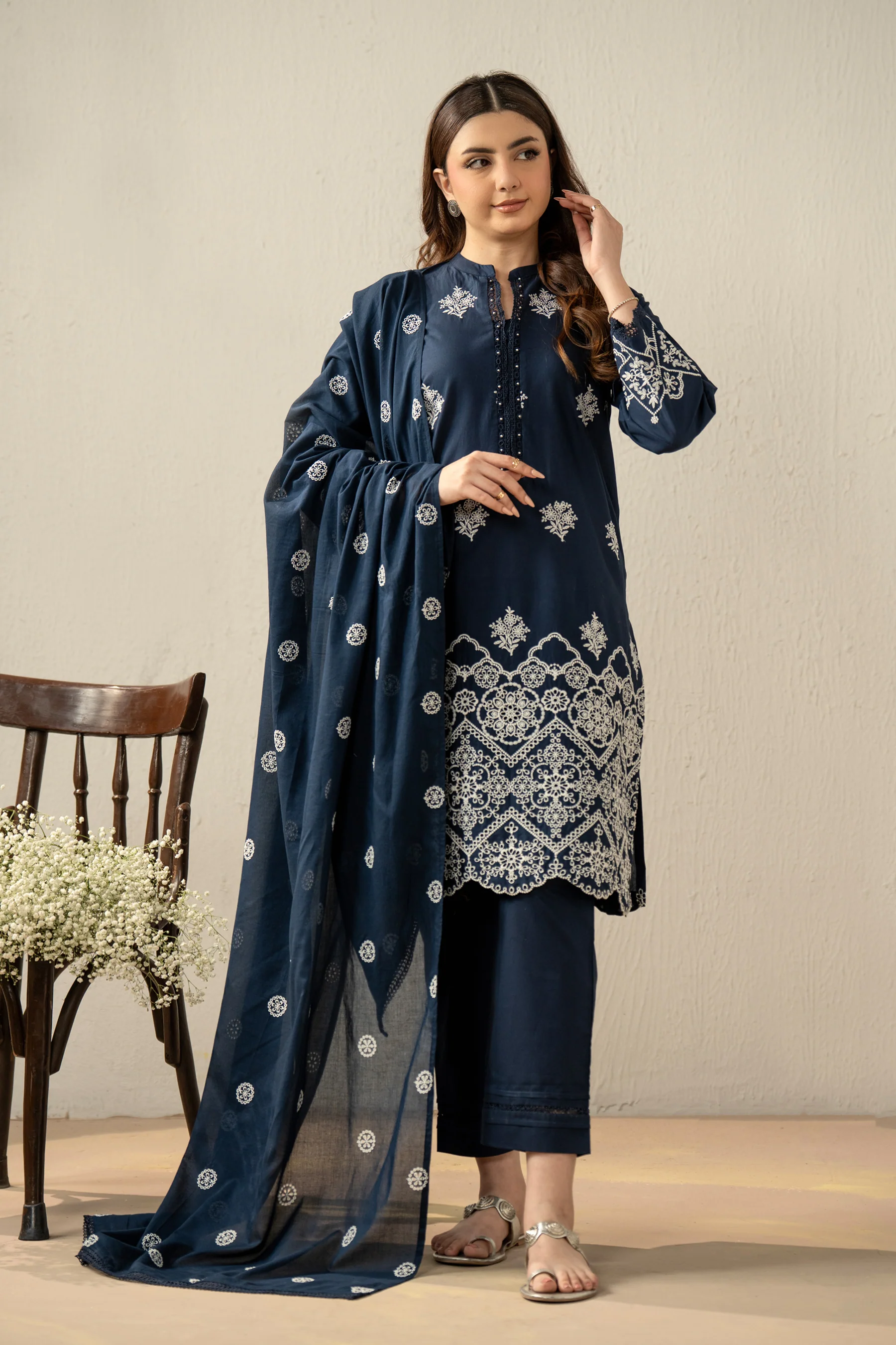 EMBROIDERED CHIKANKARI LAWN STITCHED 3 PIECE SUIT - Image 2