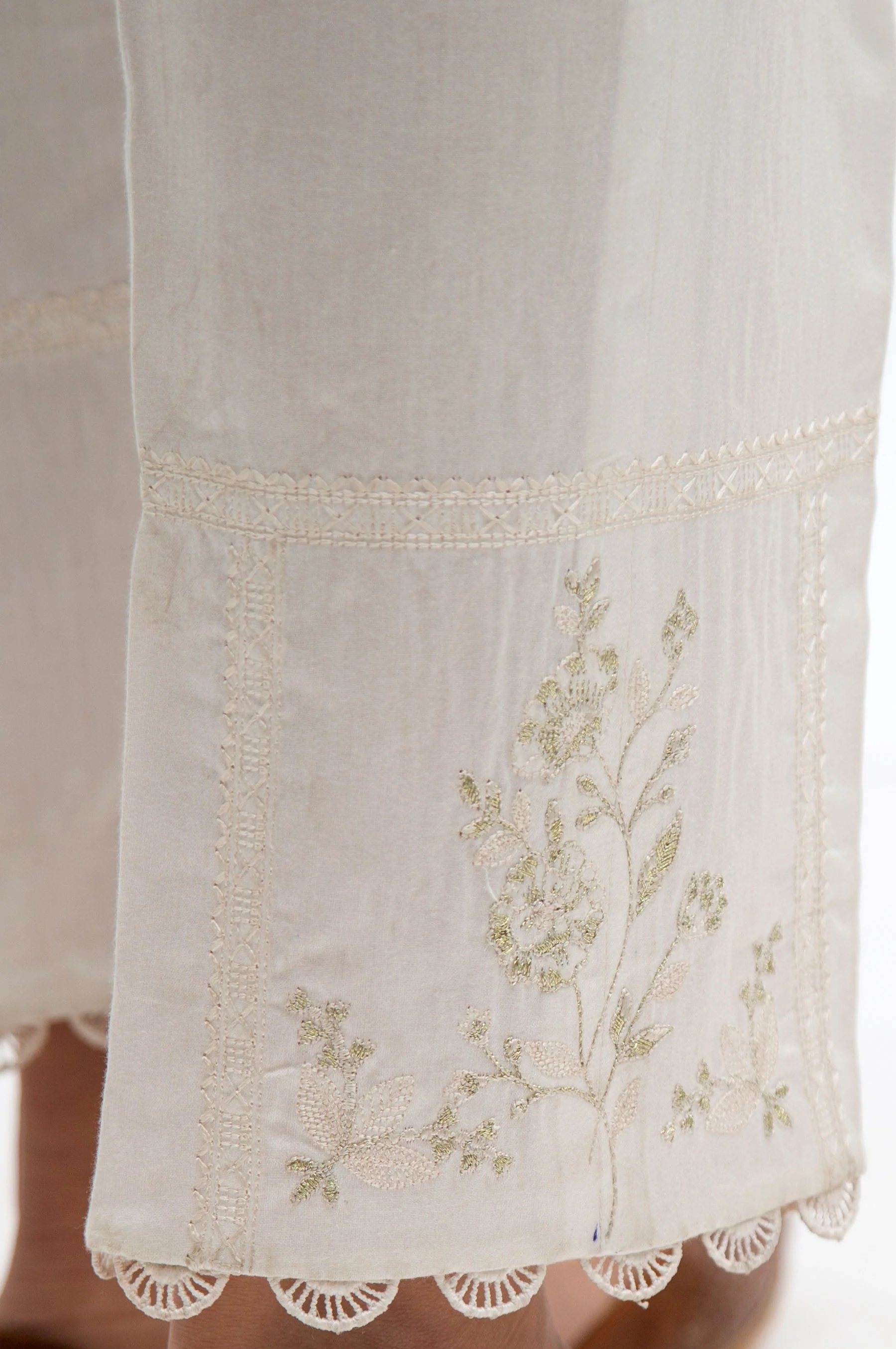 Embroidered Cotton Satin Cigarette Pants - White - Image 2